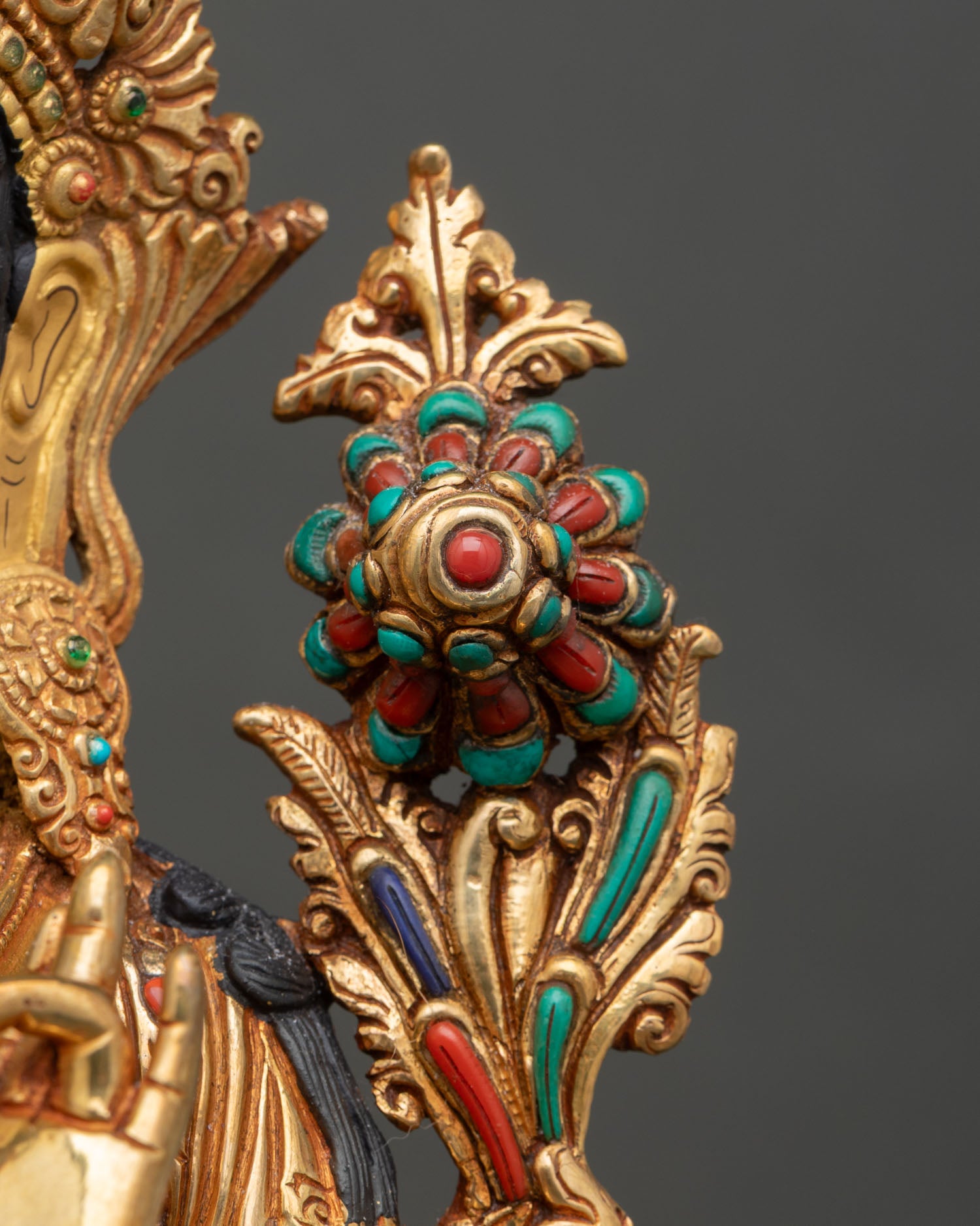 Green Tara Statue - Traditional Buddhist Craftsmanship