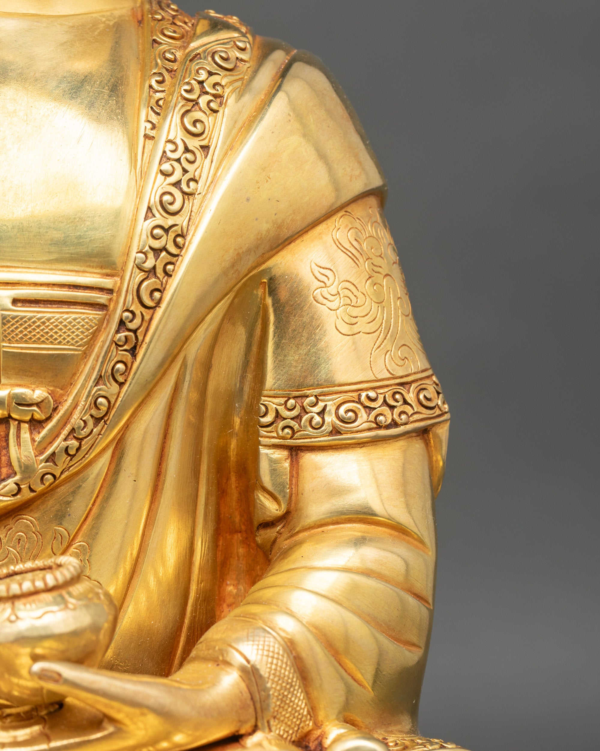 Shakyamuni Buddha Statue – Buddhist Artwork from Nepal