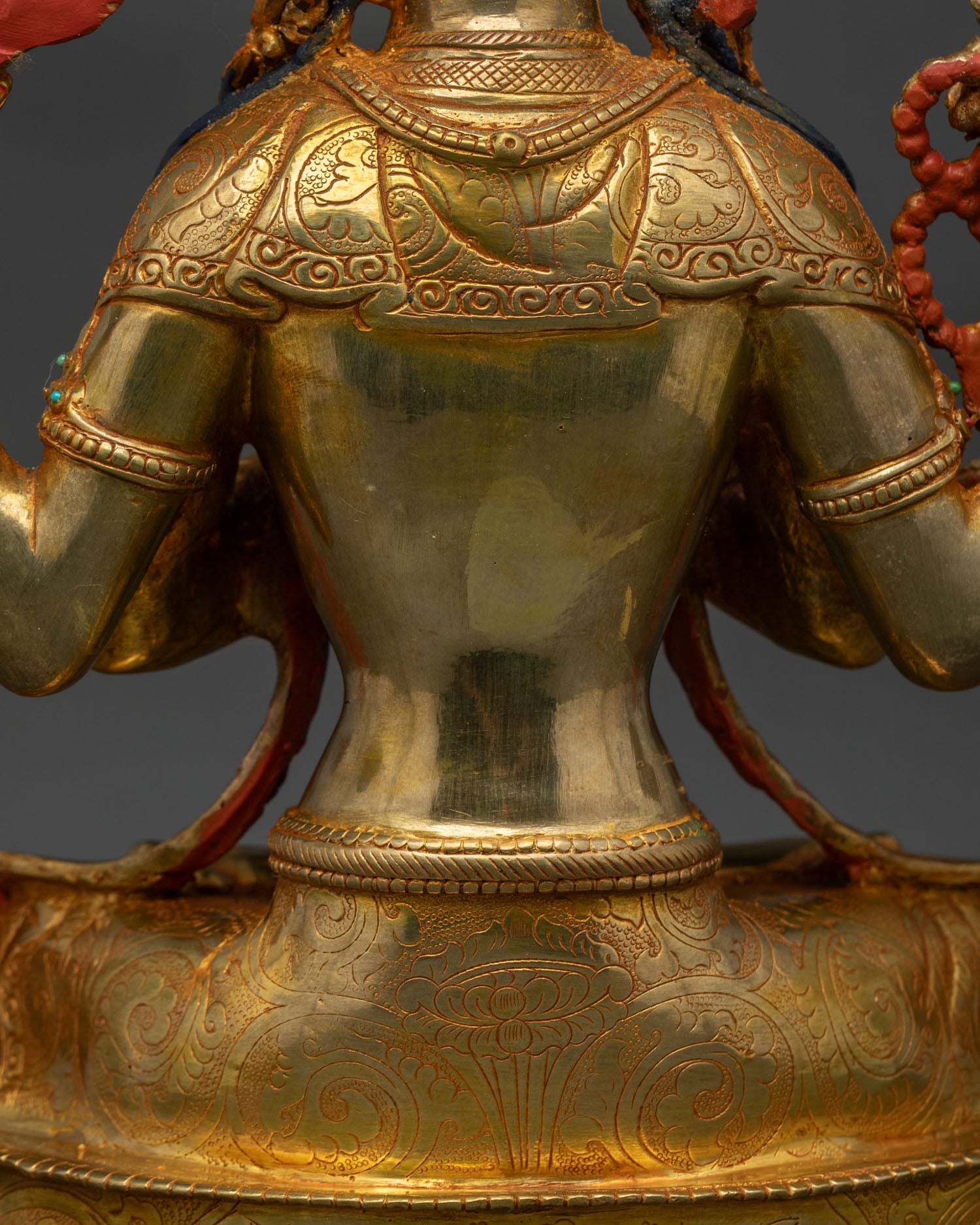 Avalokiteshvara (Chenrezig) Statue – Traditional Newari Artistry