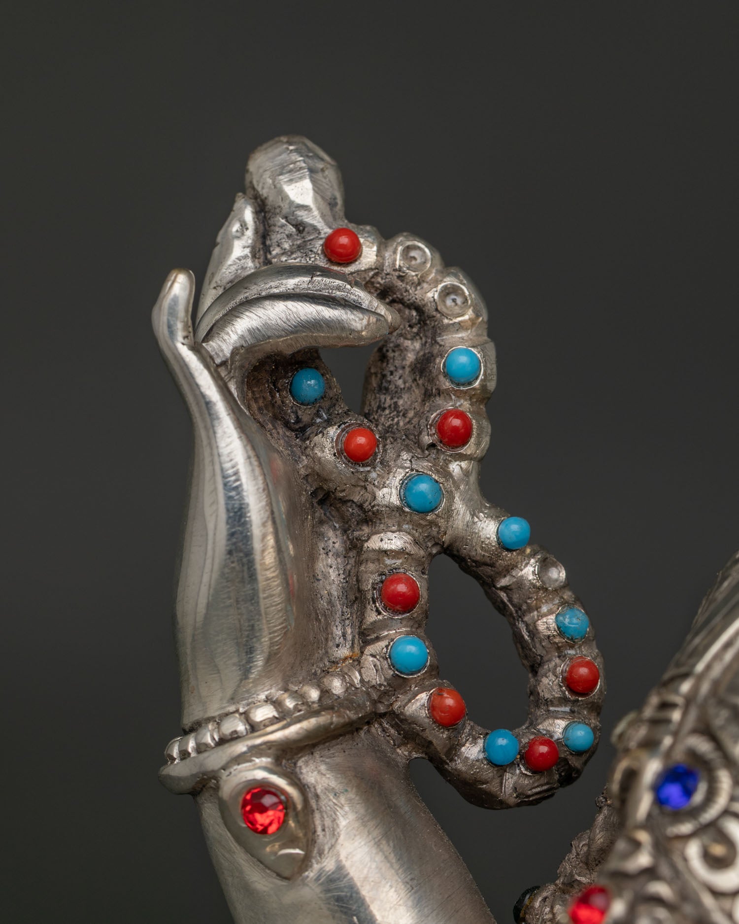 Elegant Silver-Plated Ganesh Statue – Bring Prosperity & Blessing Home