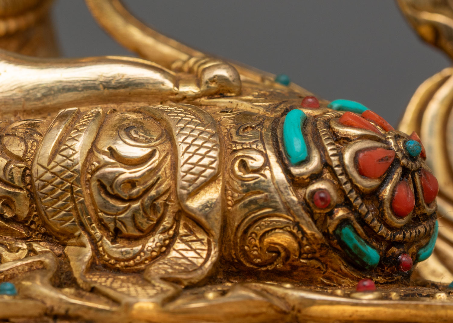 Manjushri Statue – Traditional Meditation and Spiritual Art