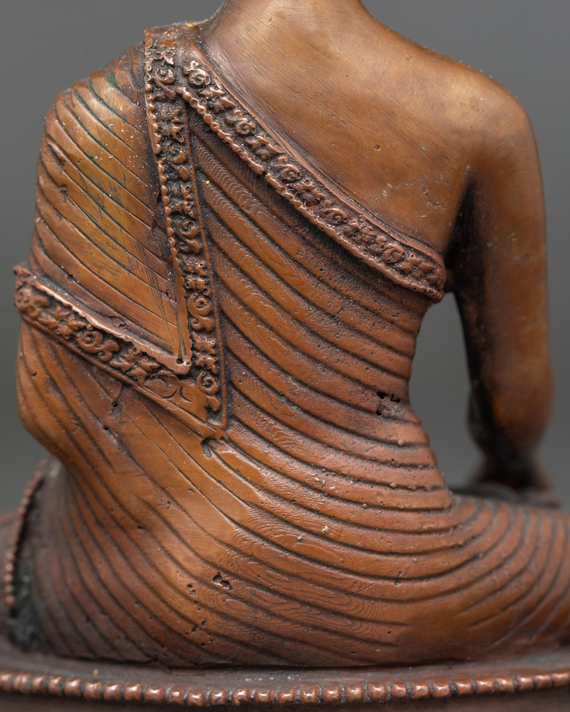 Buddha Shakyamuni Statue