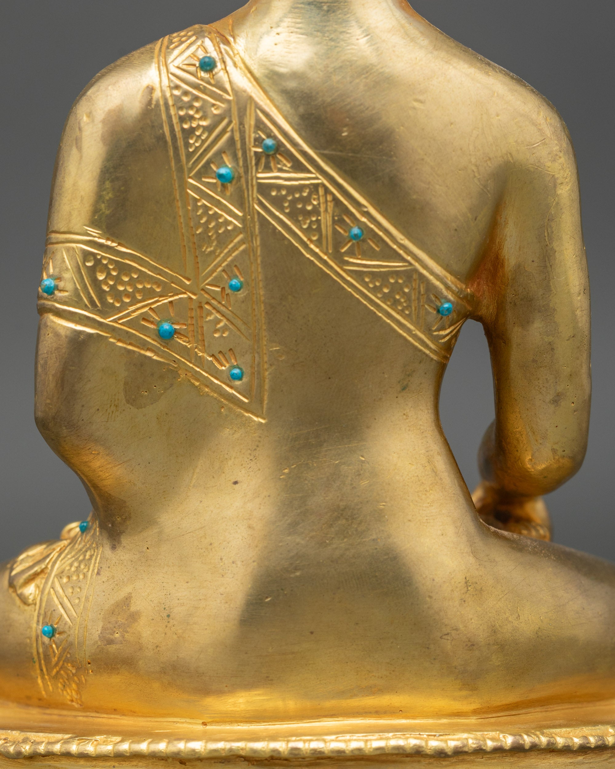 Spiritual Shakyamuni Buddha Statue – Icon of Wisdom and Awakening