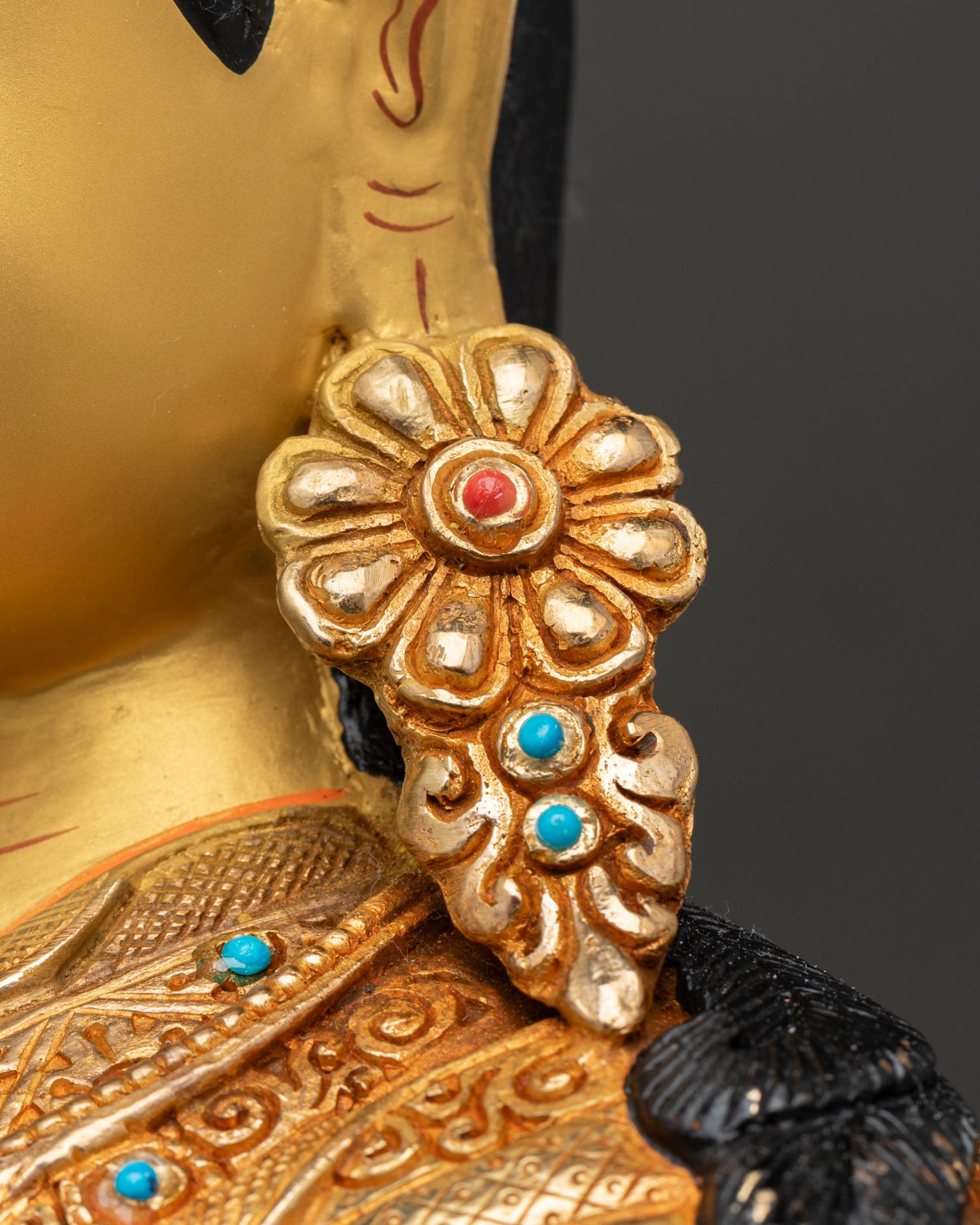 Guru Rinpoche Statue