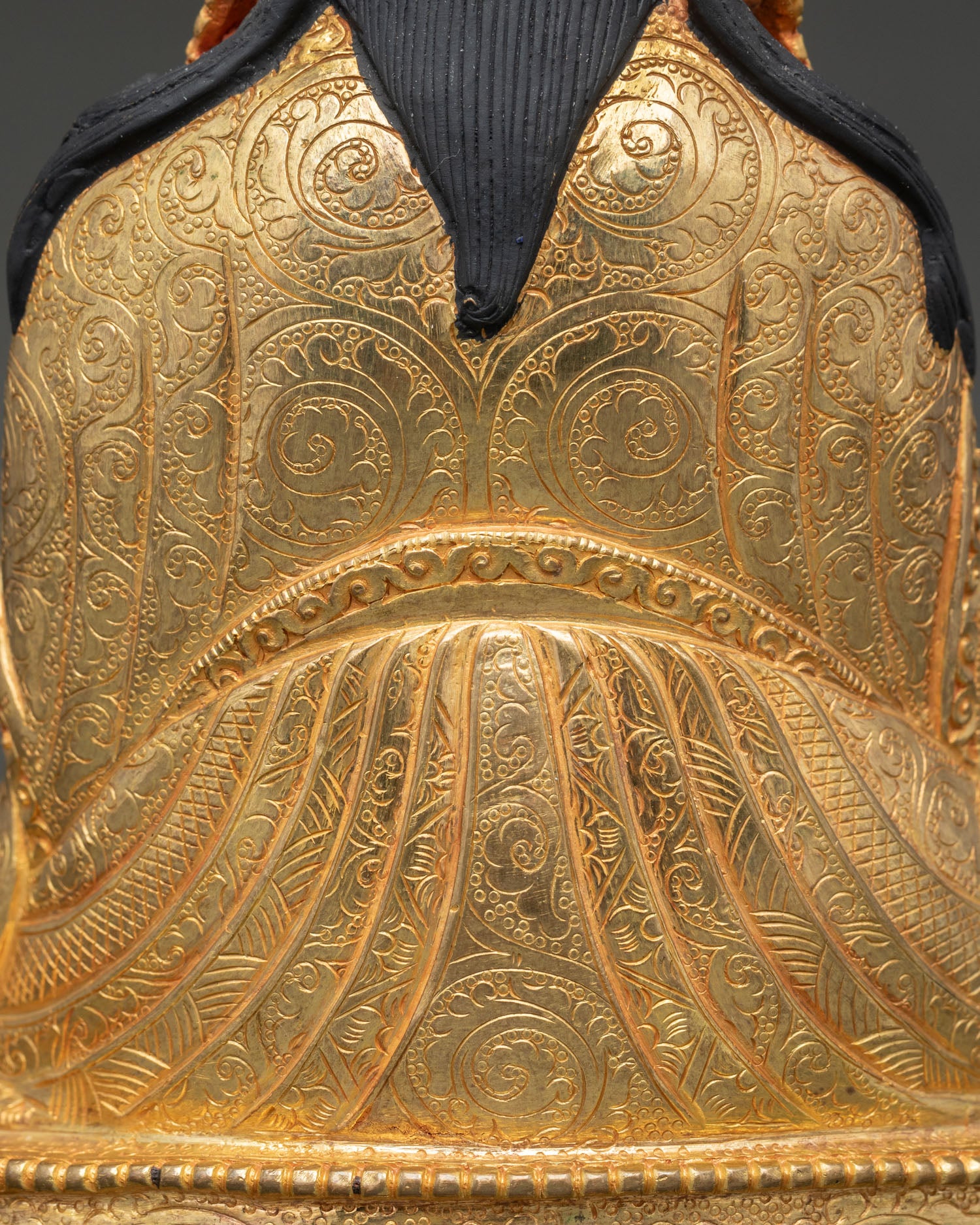 Guru Rinpoche Statue