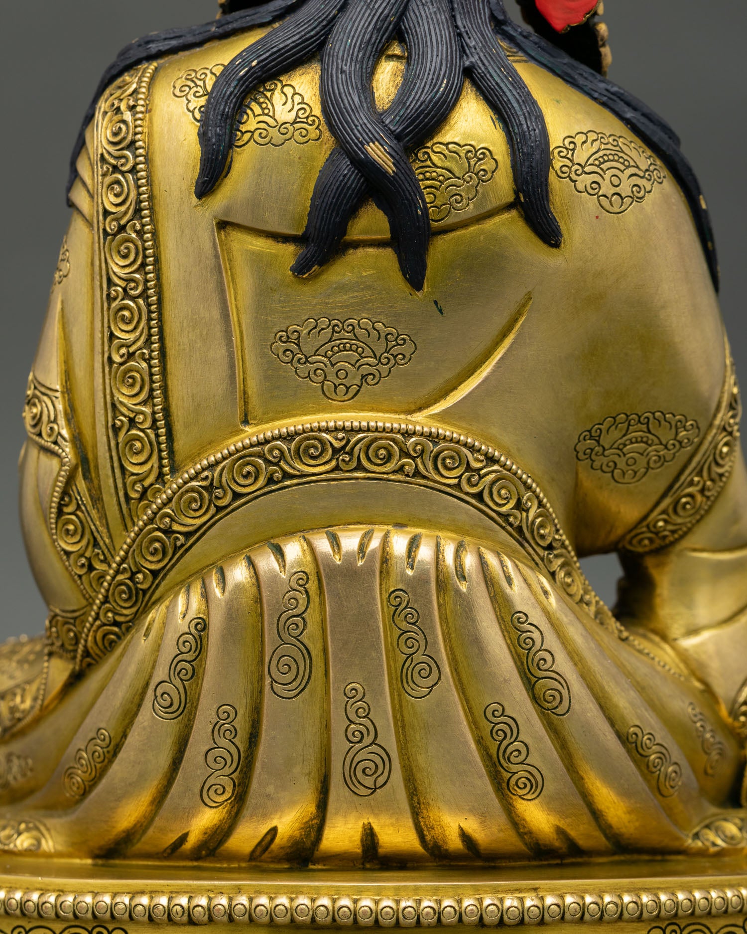 Guru Rinpoche Statue