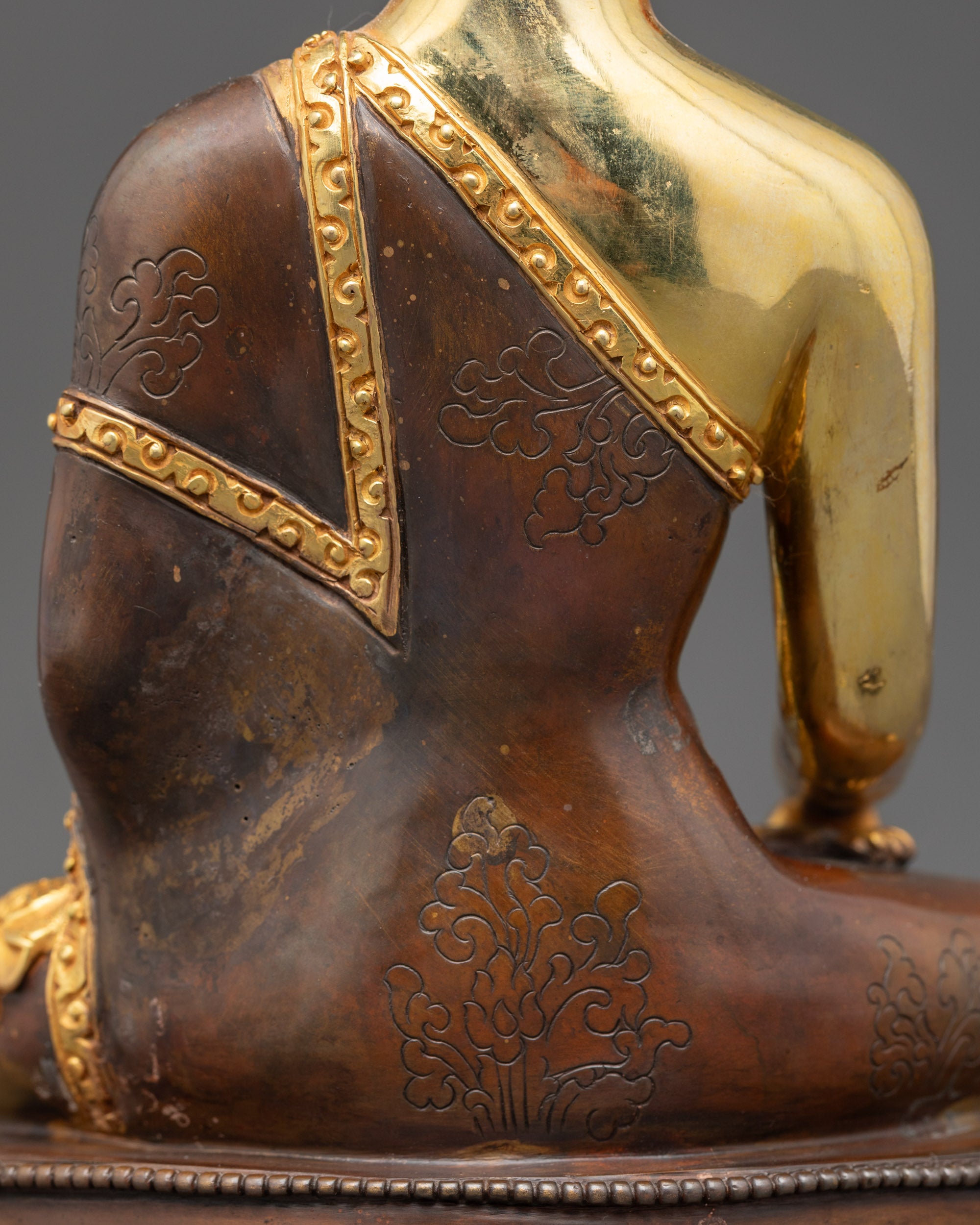 Shakyamuni Buddha Statue