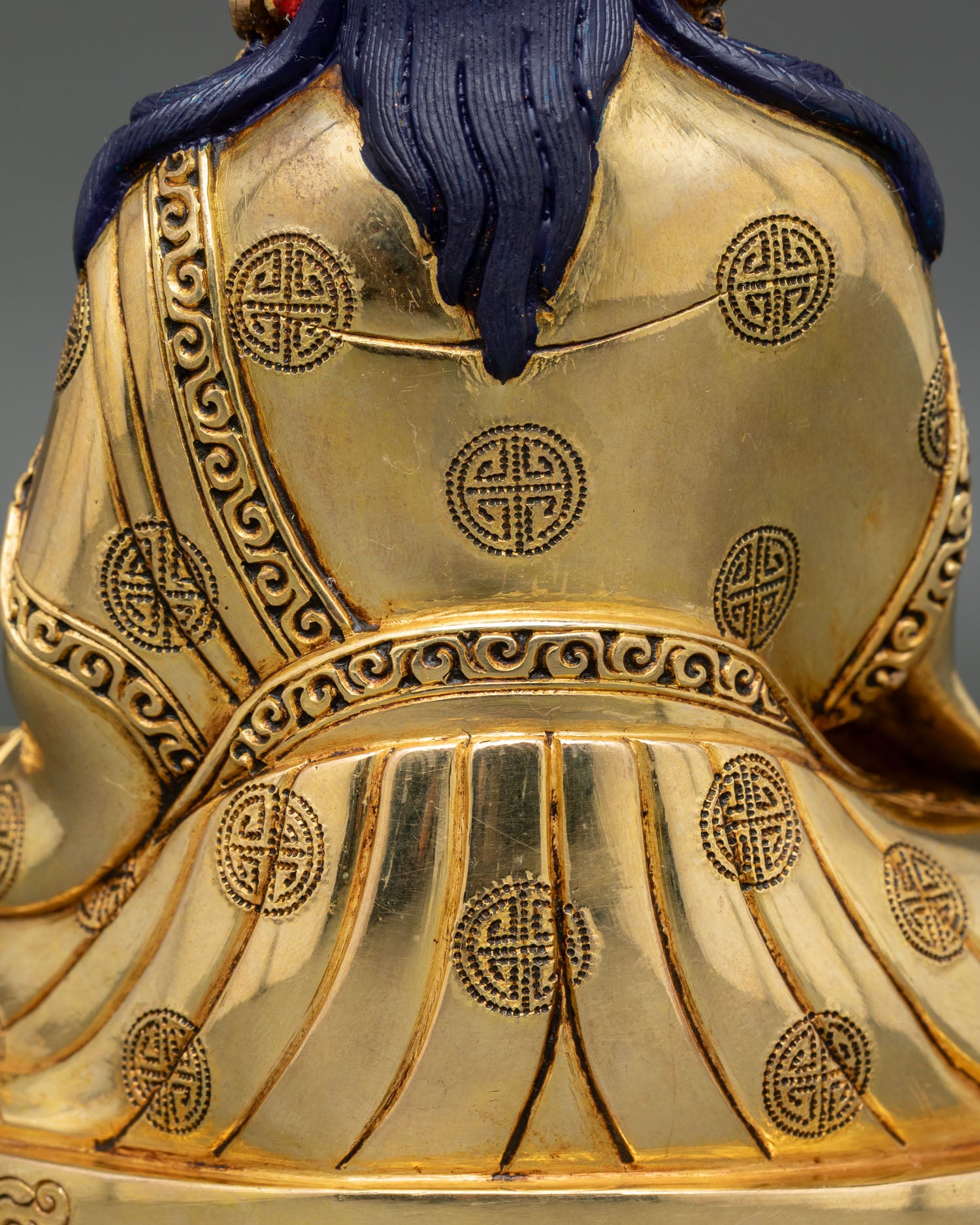 Guru Norla Statue