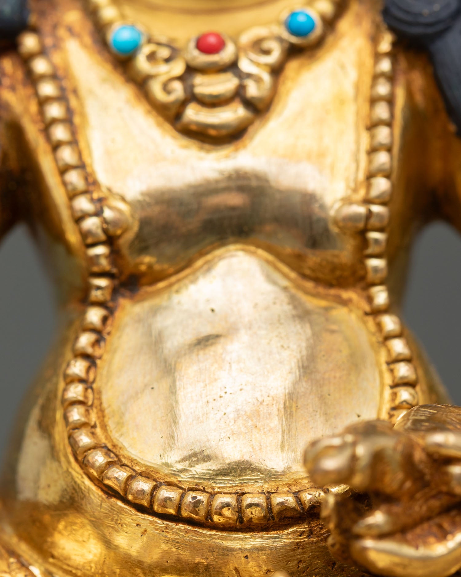 Dzambhala Statue – Symbol of Prosperity and Good Fortune