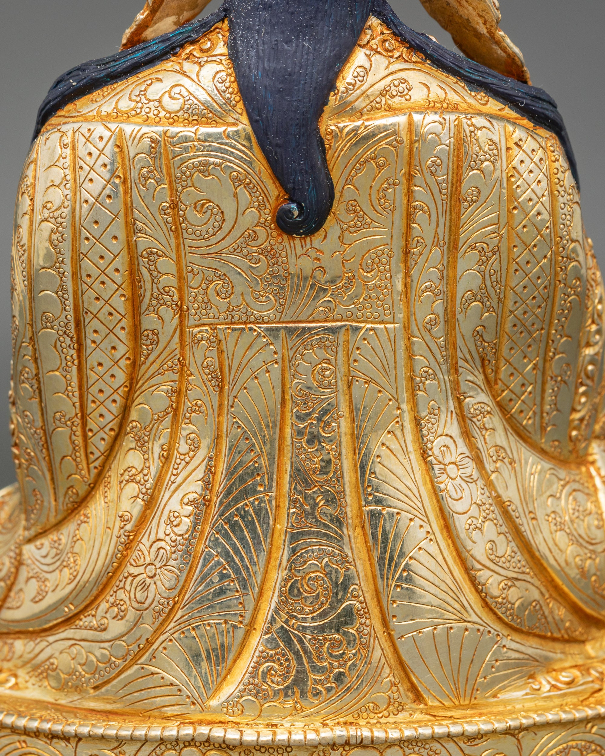 Guru Padmasambhava Sculpture for Spiritual Blessing