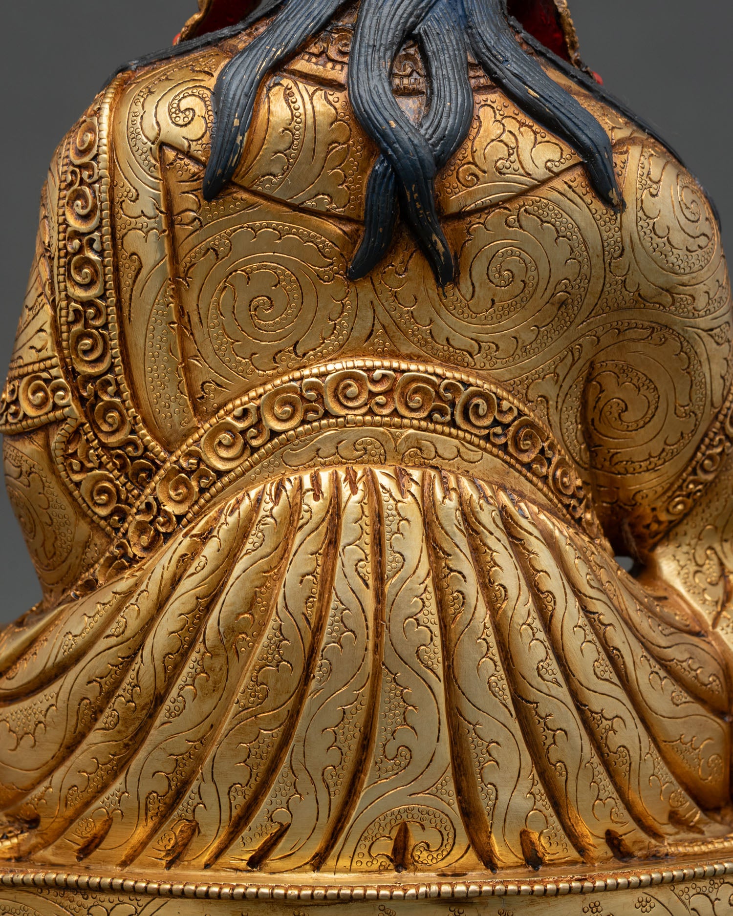 Guru Rinpoche Statue