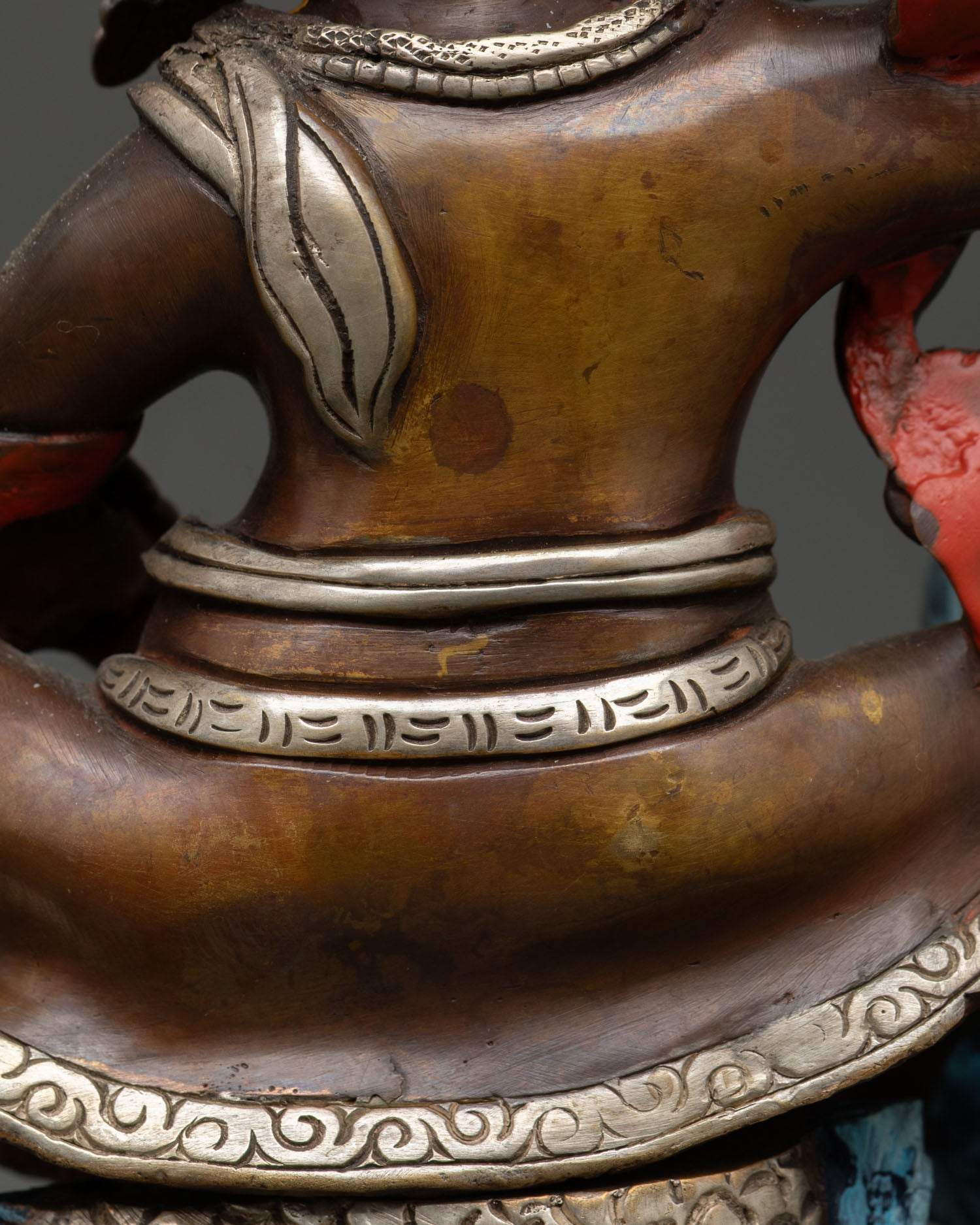 White Dzambhala Statue | Traditional Nepalese Craftsmanship