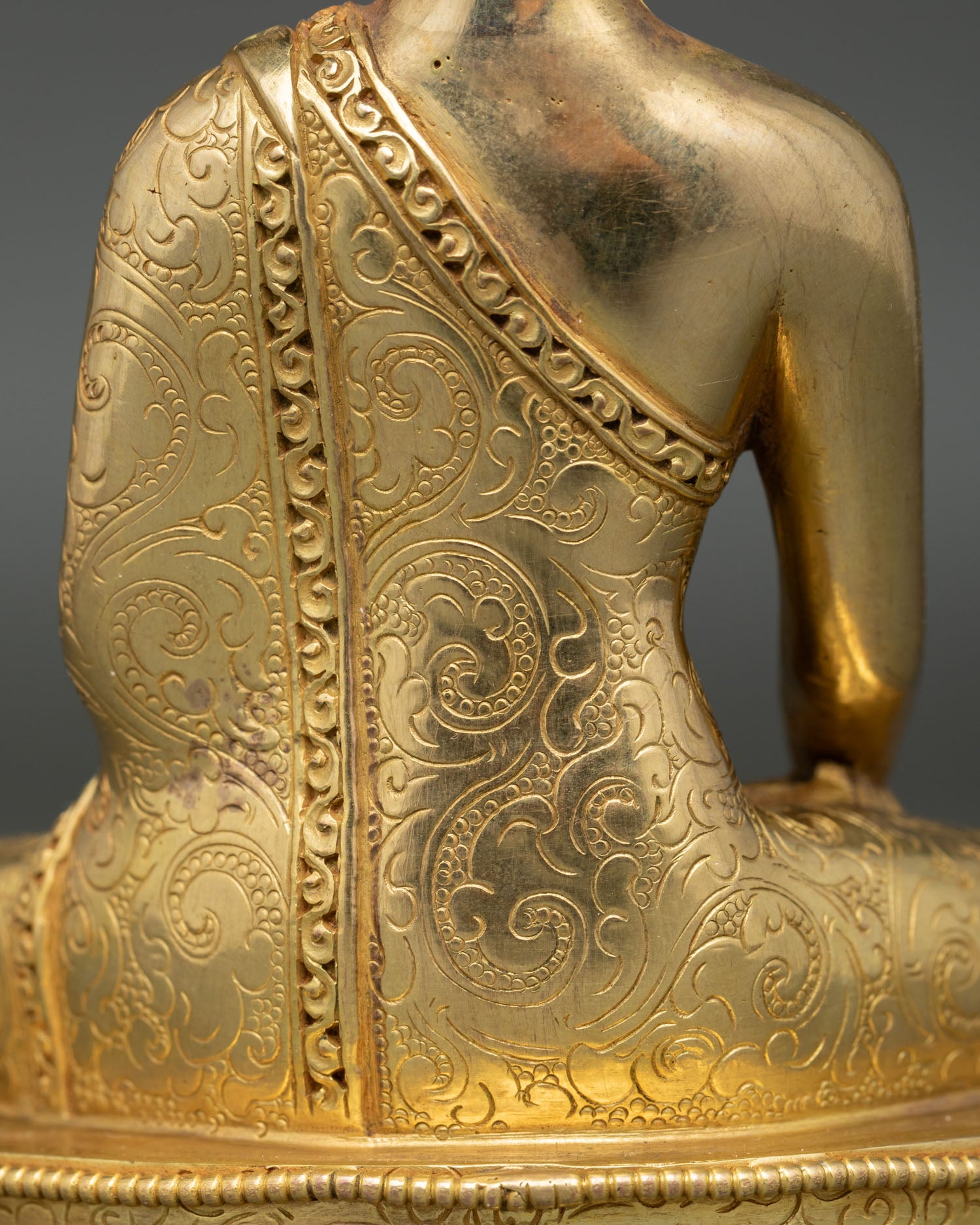 Buddha Shakyamuni Statue