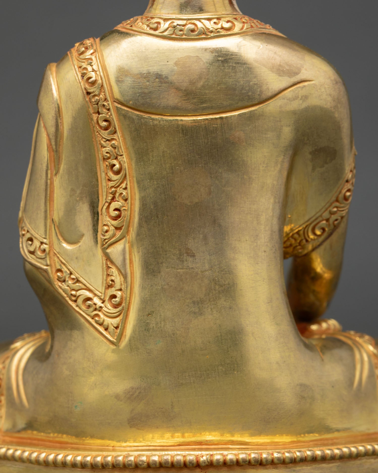 Buddha Shakyamuni Statue | Traditional Buddhist Artwork