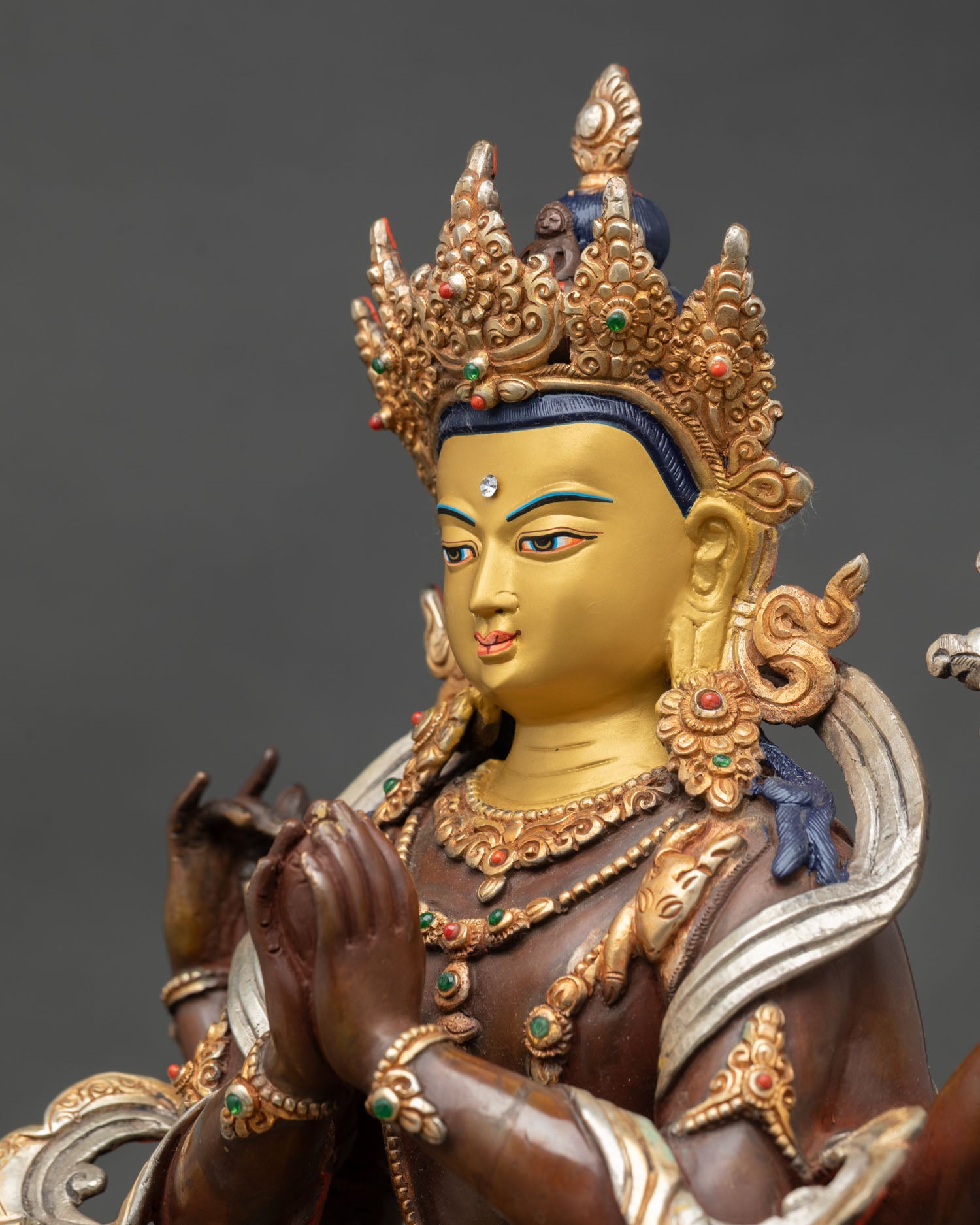 Handcrafted Chenrezig Statue – Symbol of Infinite Compassion