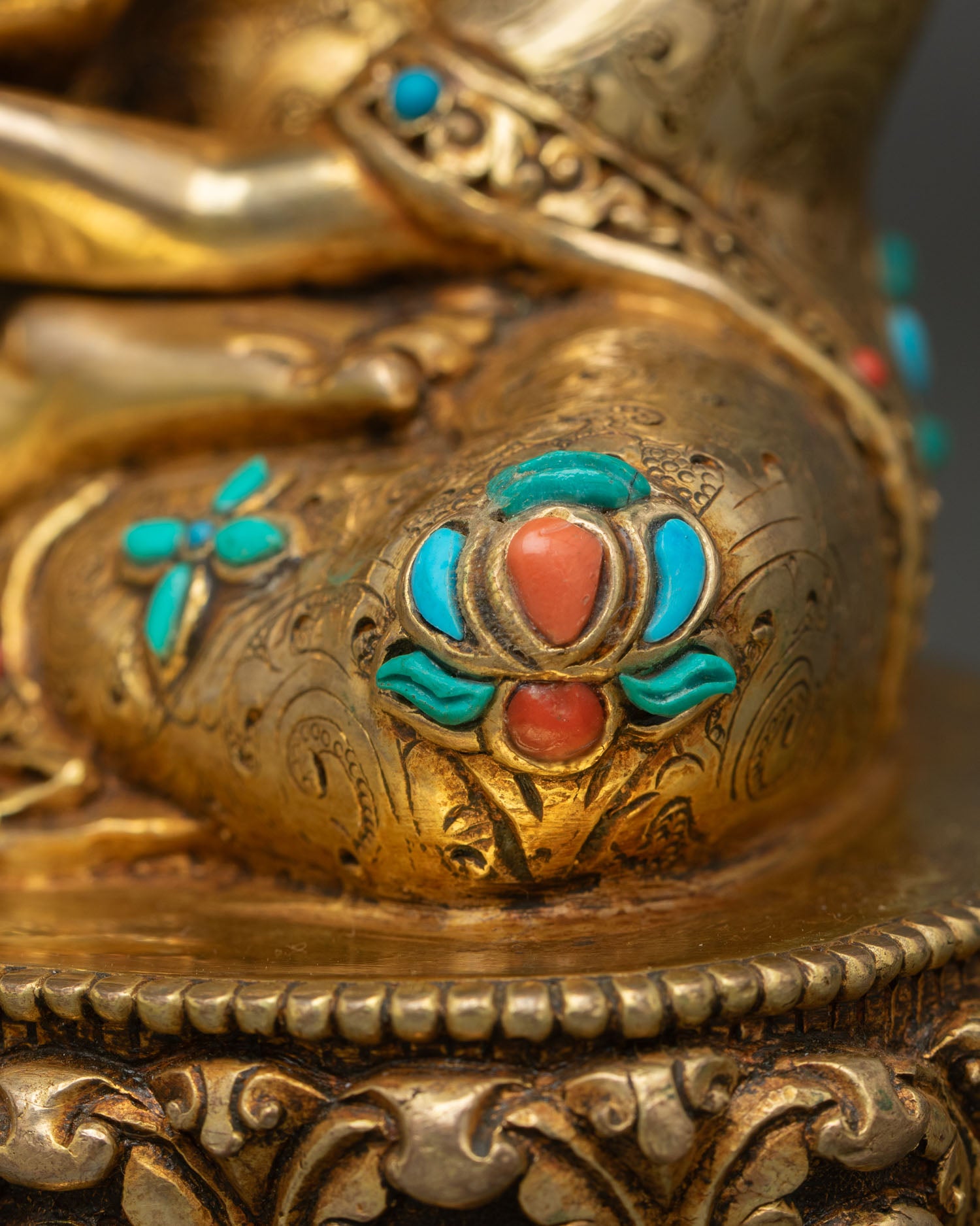 Buddha Shakyamuni Statue | Spiritual Centerpiece for Devotion