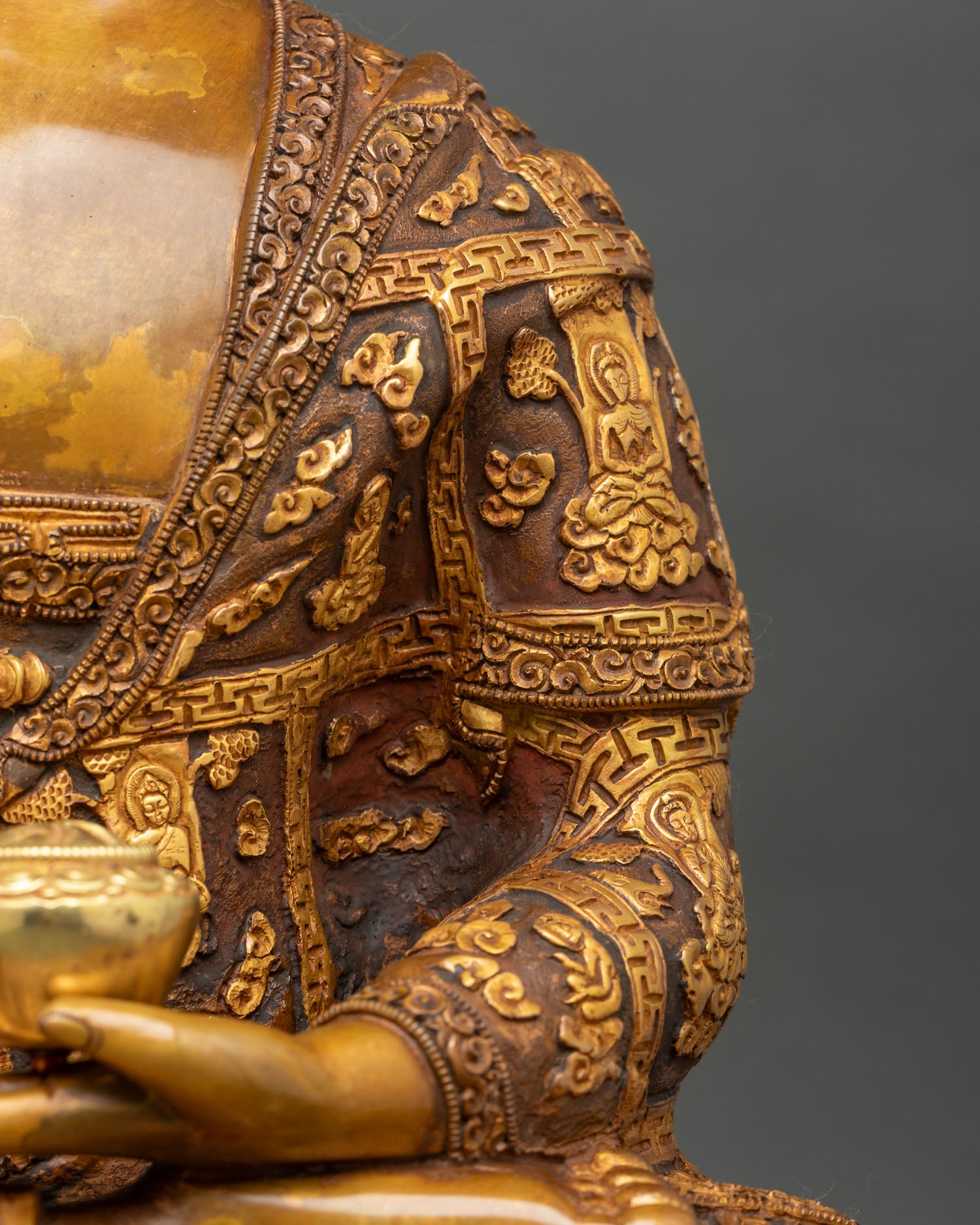 Shakyamuni Buddha Statue | Brown Oxidized Copper Sculpture