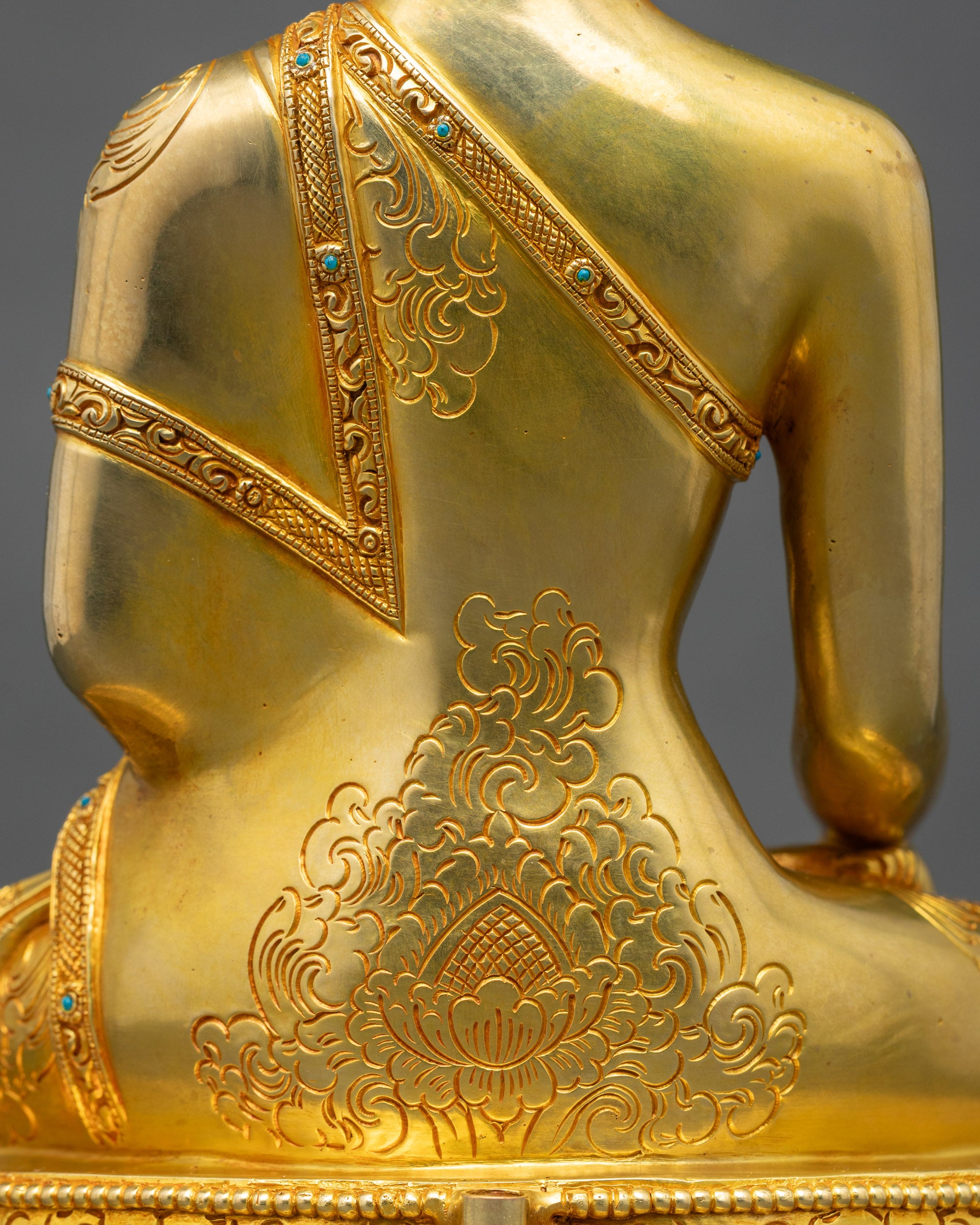 Divine Shakyamuni Buddha Statue | Inspire Mindfulness and Inner Peace