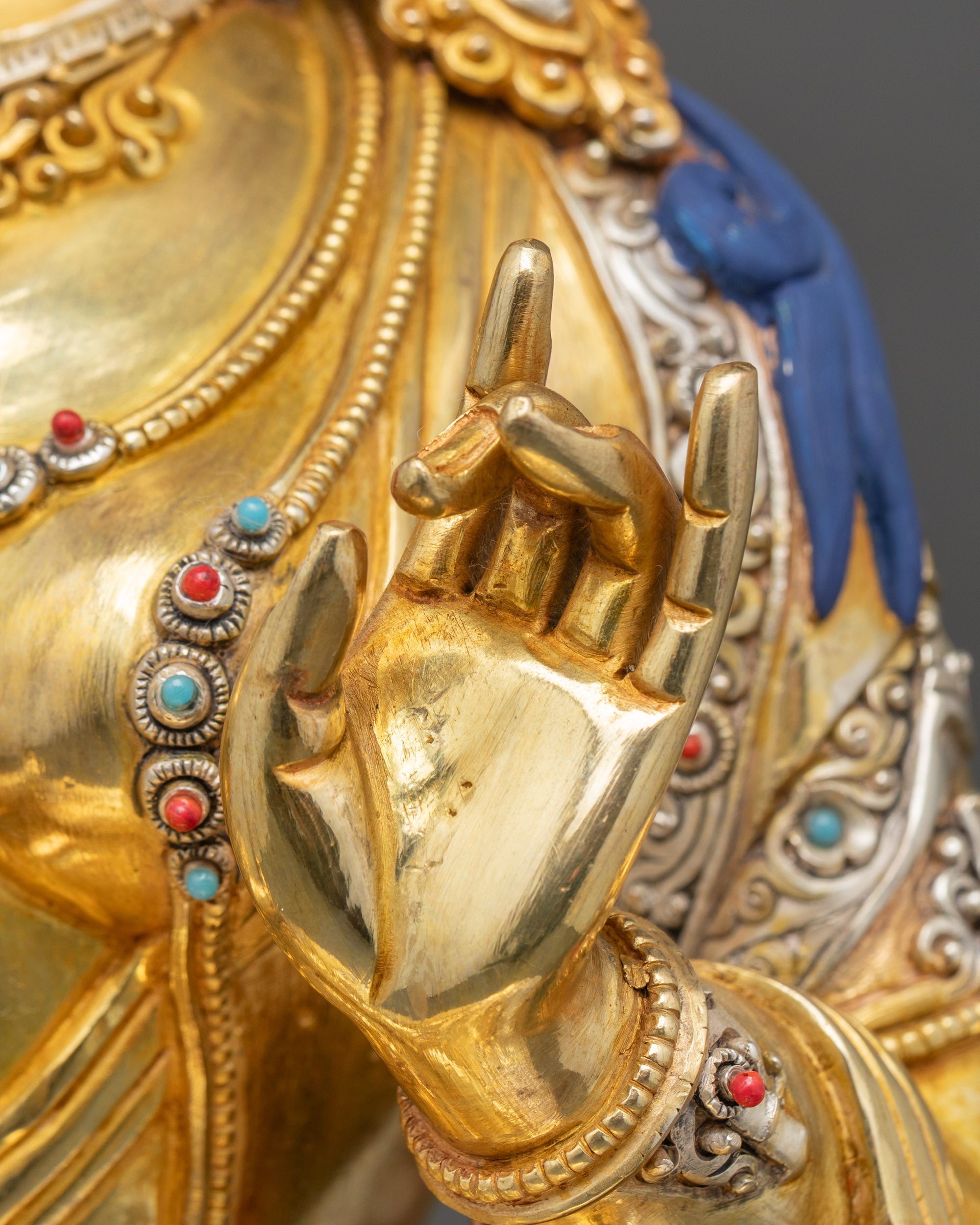 Handcrafted Statue of Ushnisha Sitatapatra Dukkar | Spiritual Artwork