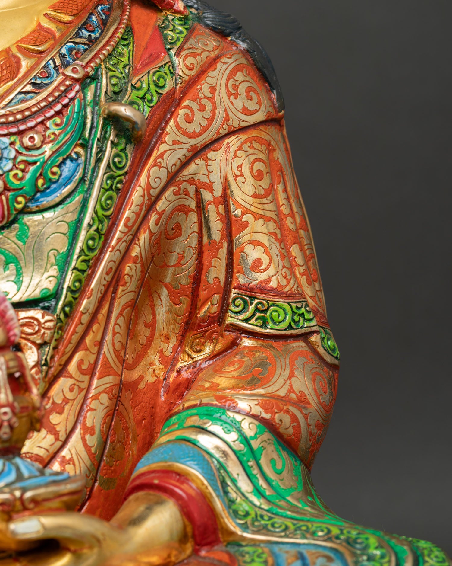 Enlightened Guru Rinpoche Statue | Buddhist Master Figurine