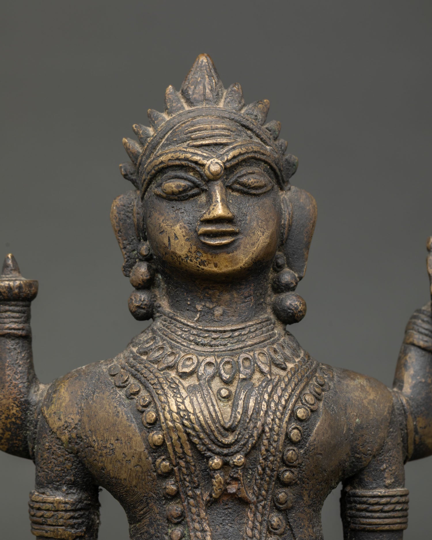 Bairab Statue