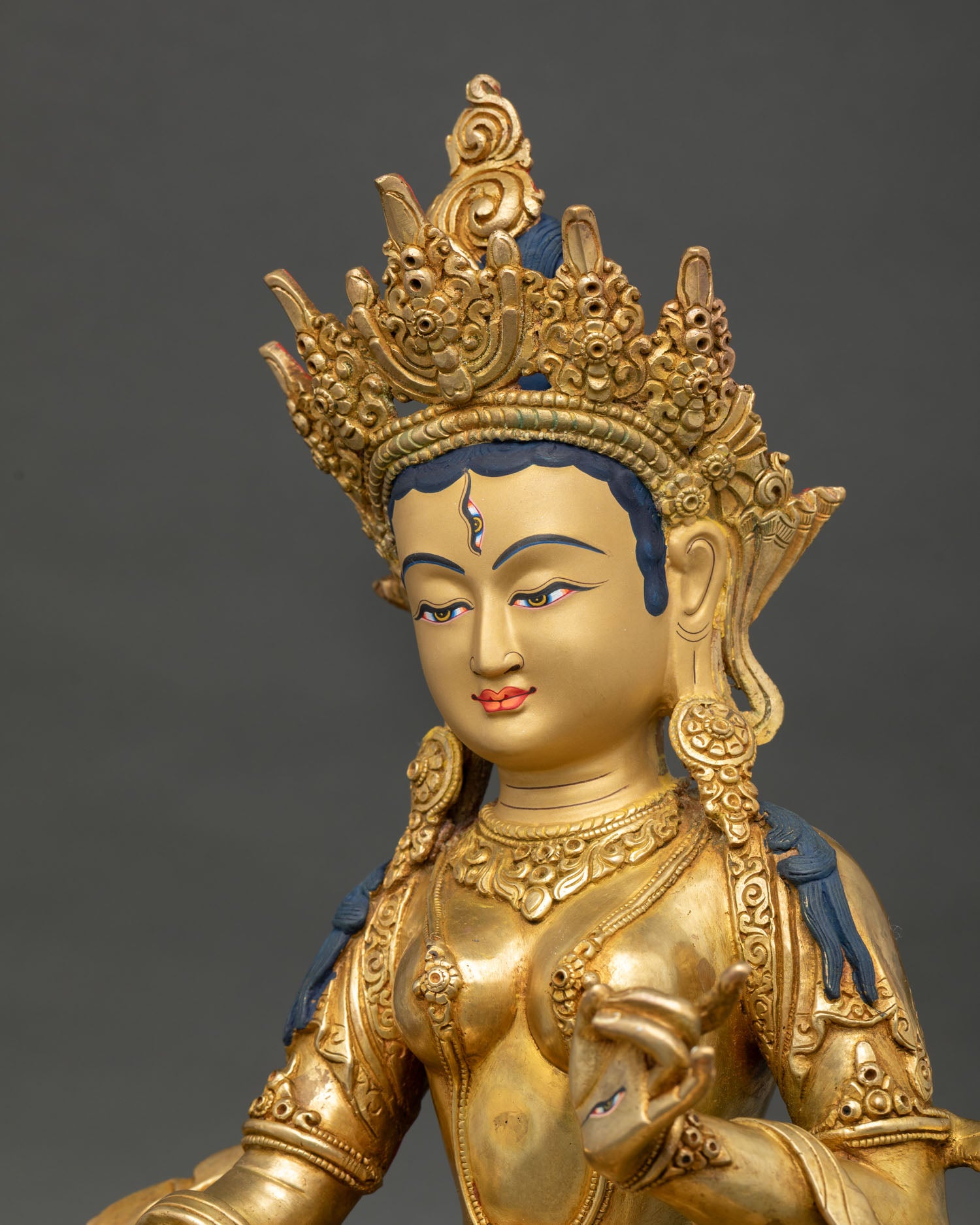 White Umbrella Goddess Dukar – Handcrafted Decorative Sculpture