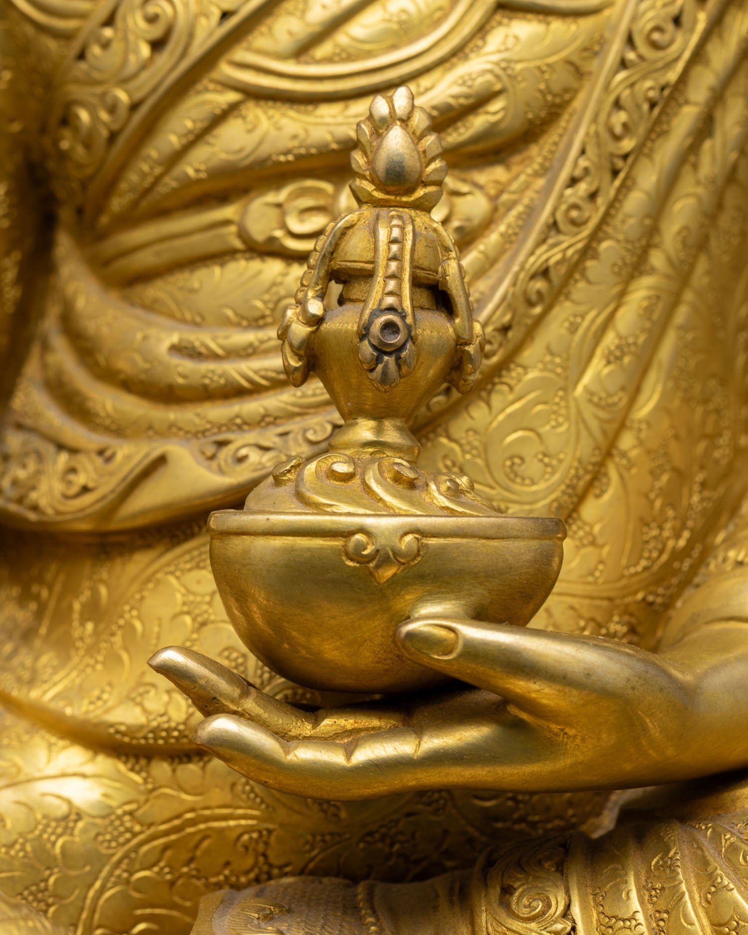 Traditional Guru Rinpoche Statue – Himalayan Buddhist Art