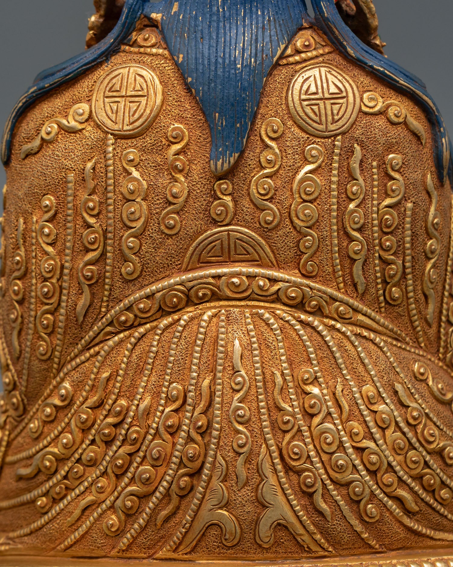 Guru Rinpoche Statue