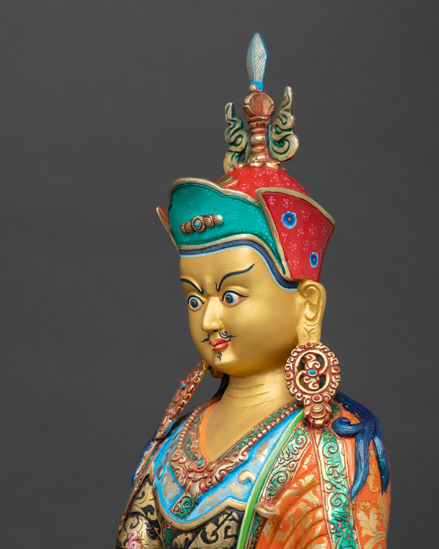 Guru Rinpoche Statue