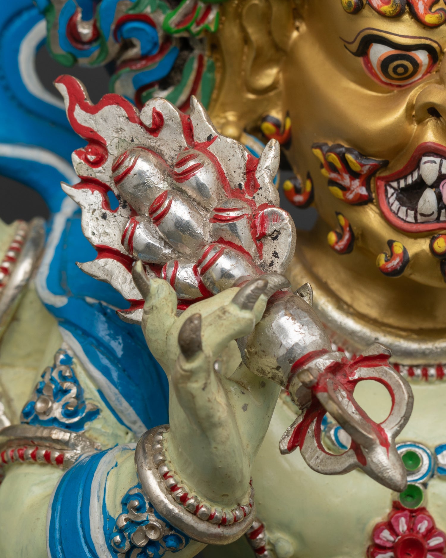 Hand-Painted White Mahakala Statue – Remover of Financial Obstacles
