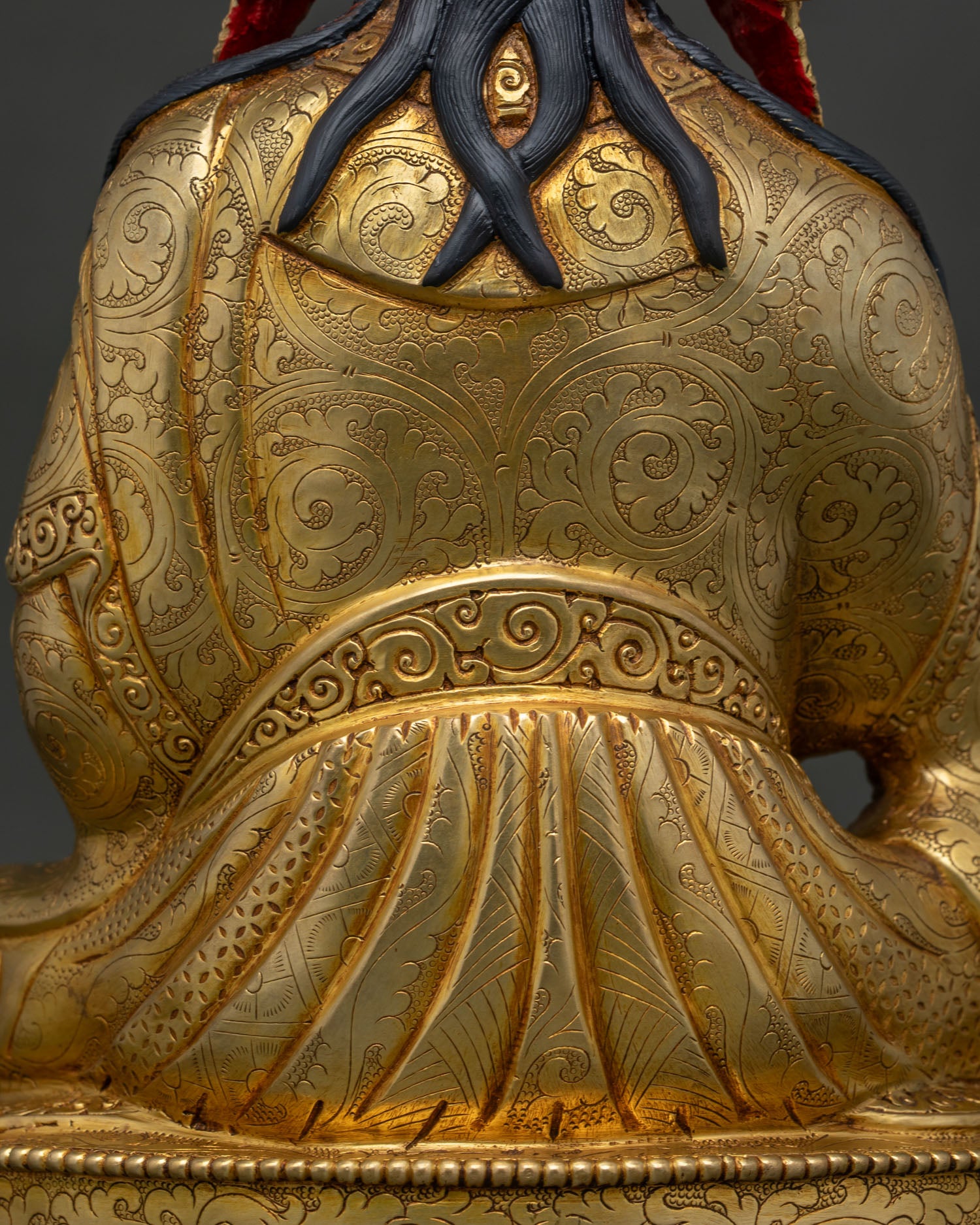 Precious Guru Rinpoche Statue – Symbol of Protection & Enlightenment