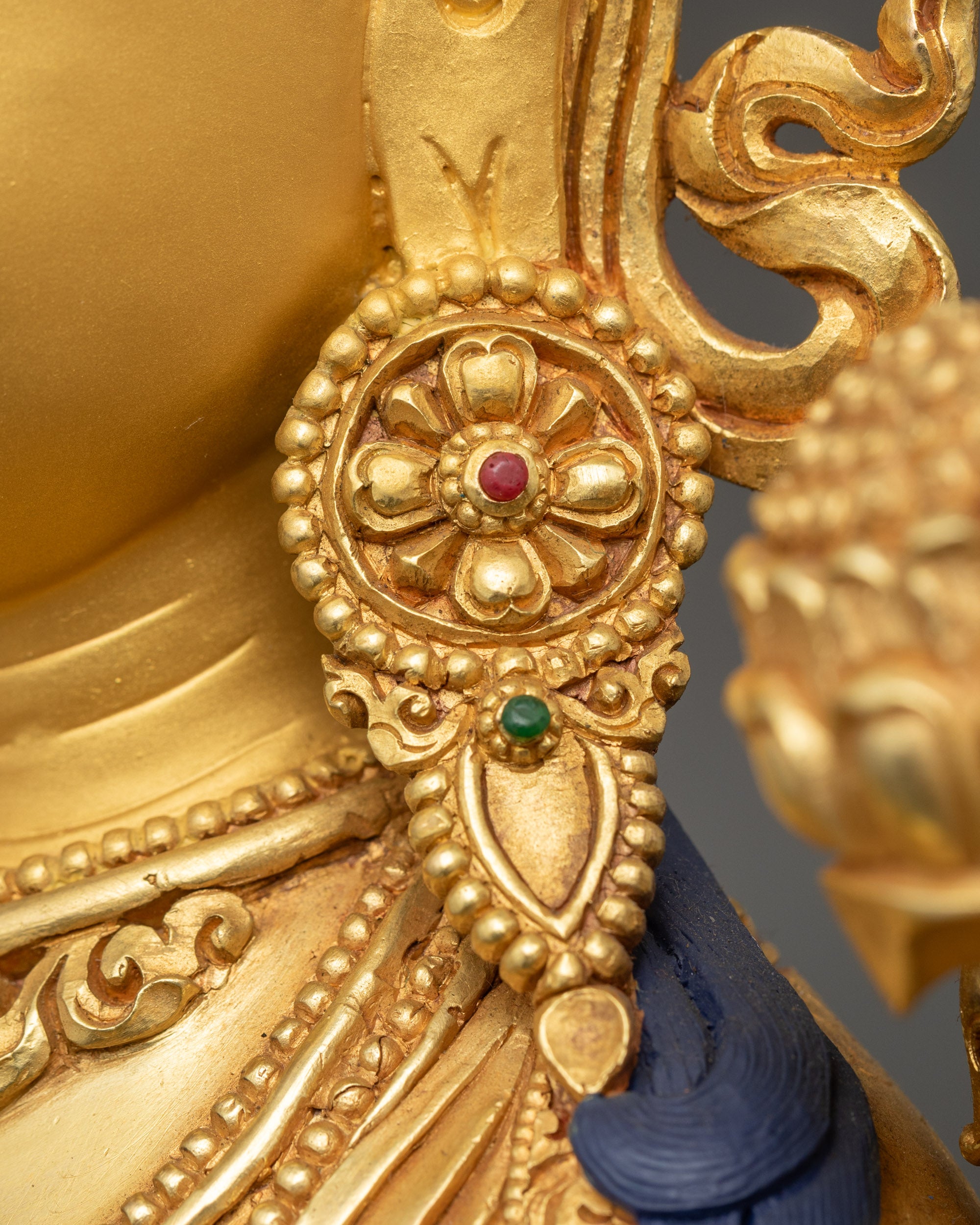 Pure Liberator White Tara Statue | Healing Energy & Mindfulness Gift