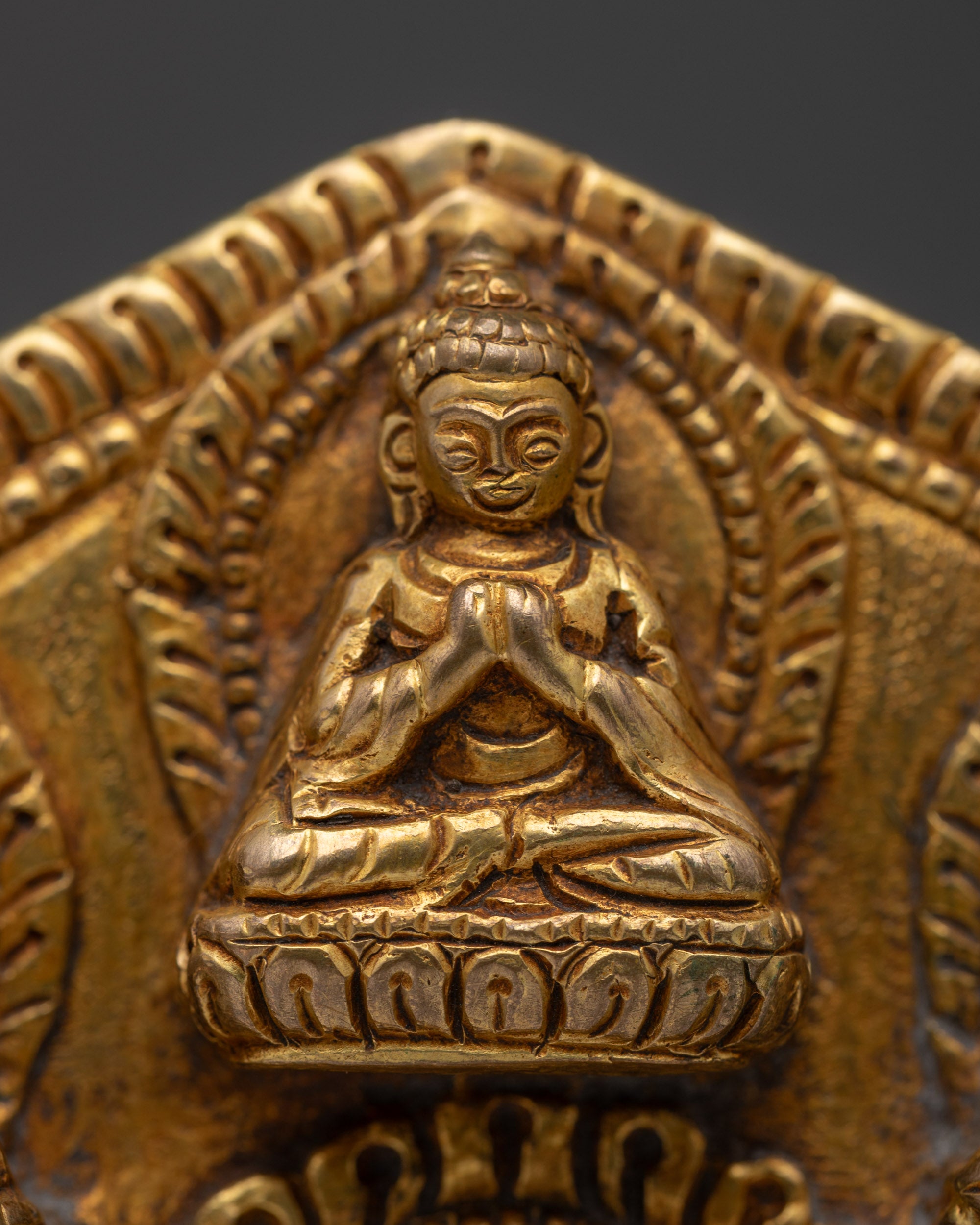 Seated Shakyamuni Buddha – Copper Altar and Meditation Statue