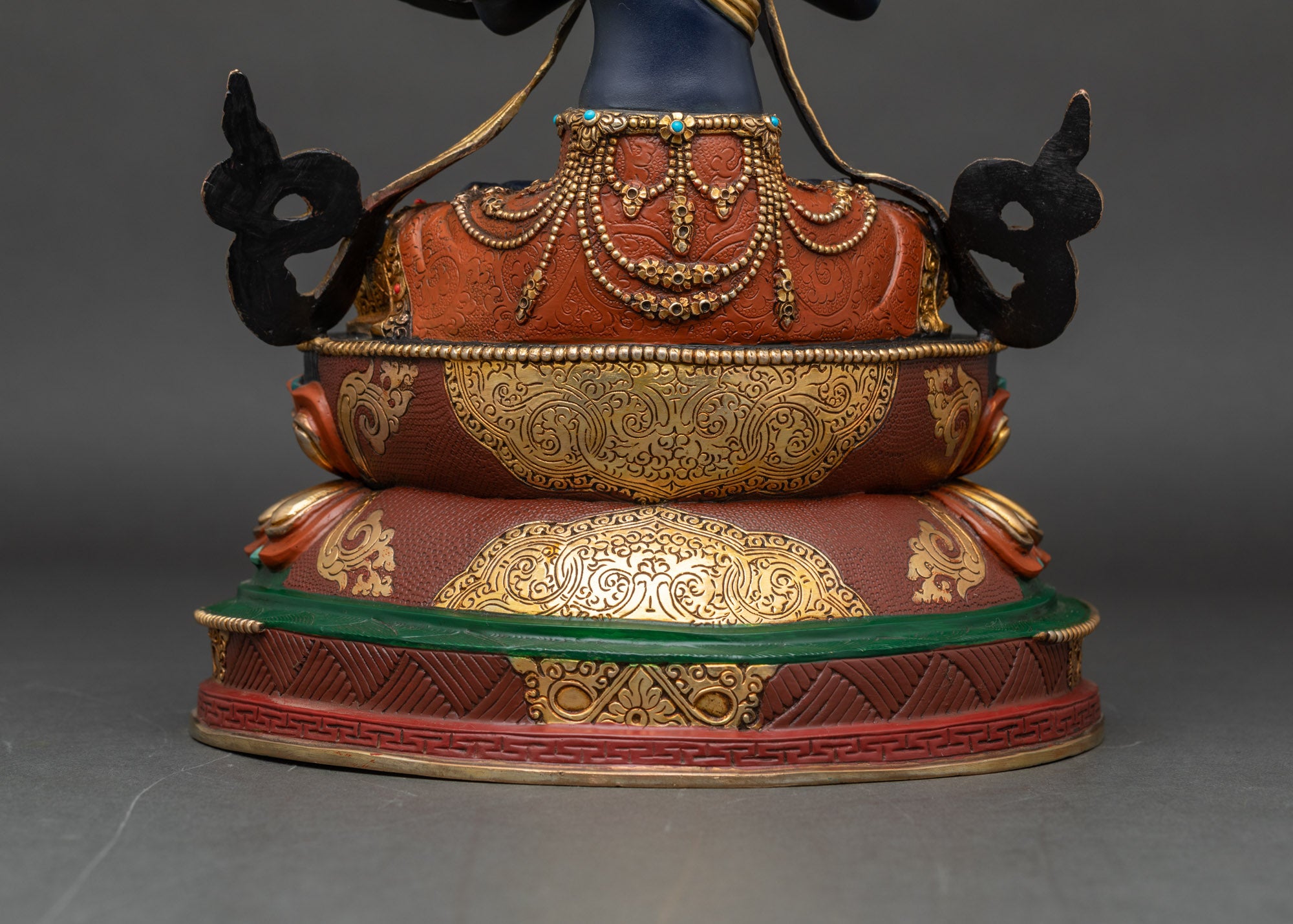Traditional Vajradhara Sculpture for Spiritual Clarity