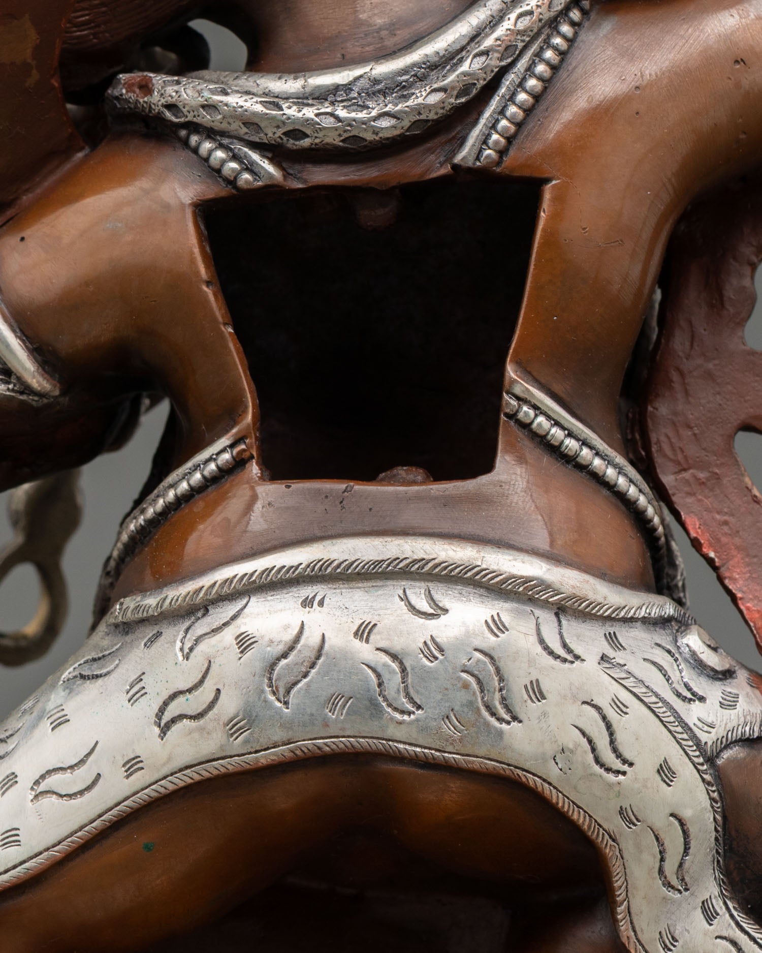 Vajrapani Statue – Buddhist Thunderbolt Bearer Artwork