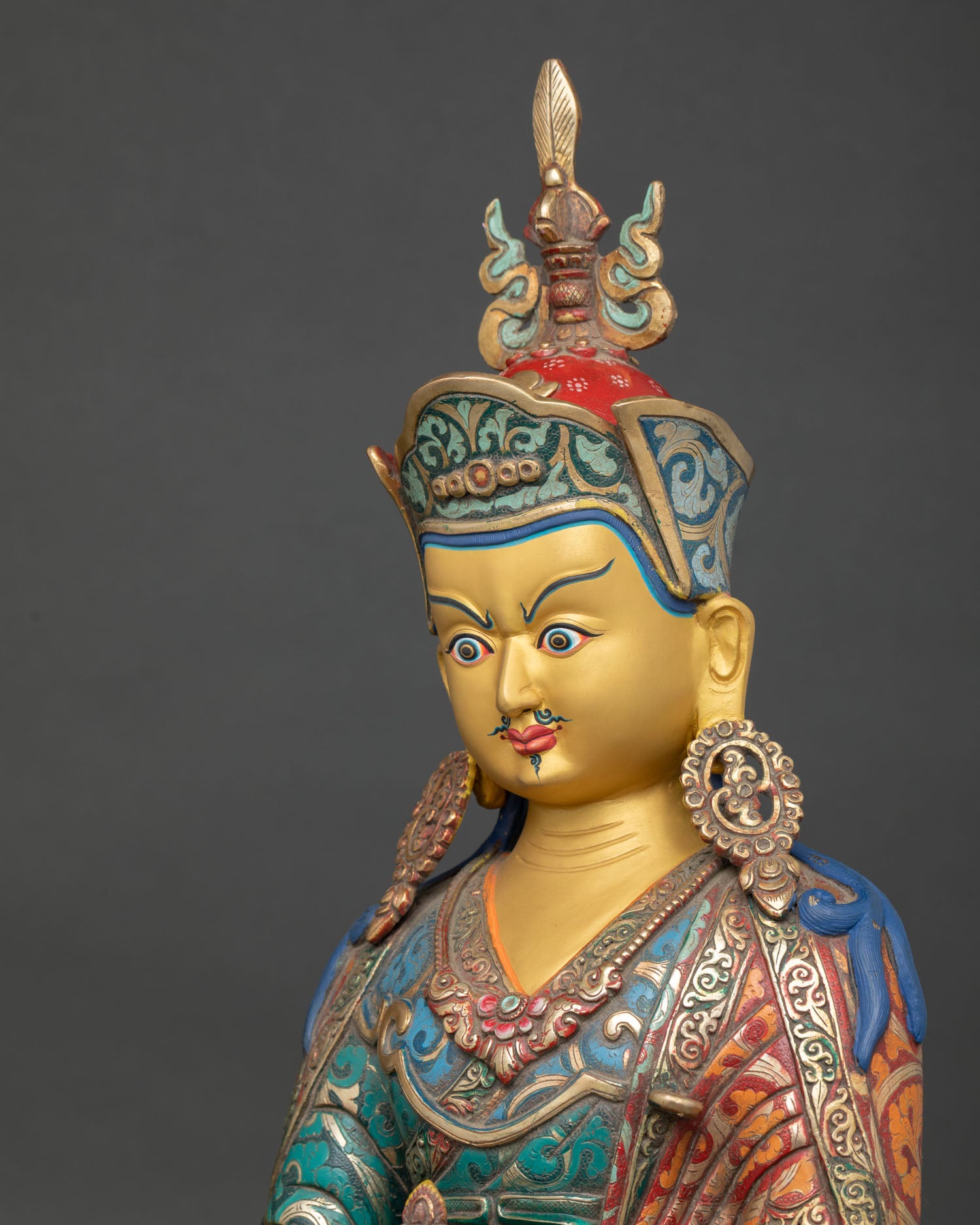 Guru Rinpoche Statue