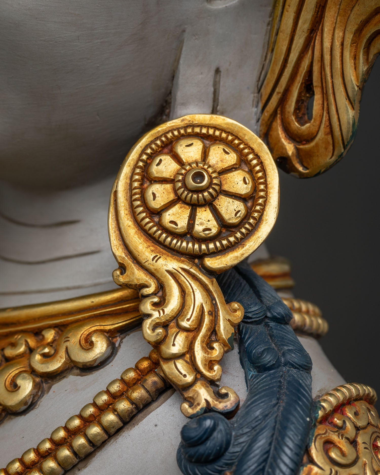 High-quality Vajrasattva Statue | Traditional Buddhist Artwork