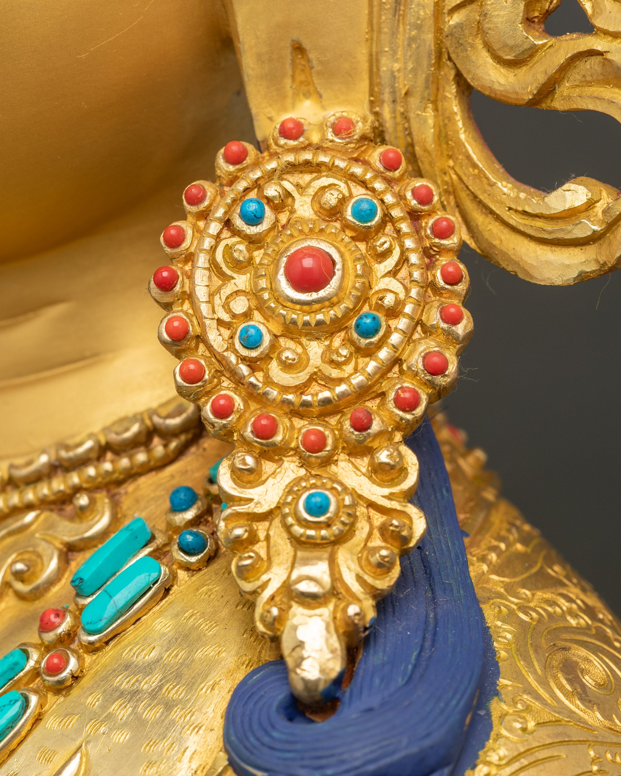 Four-armed Avalokiteshvara Sculpture | Traditional Nepalese Artwork