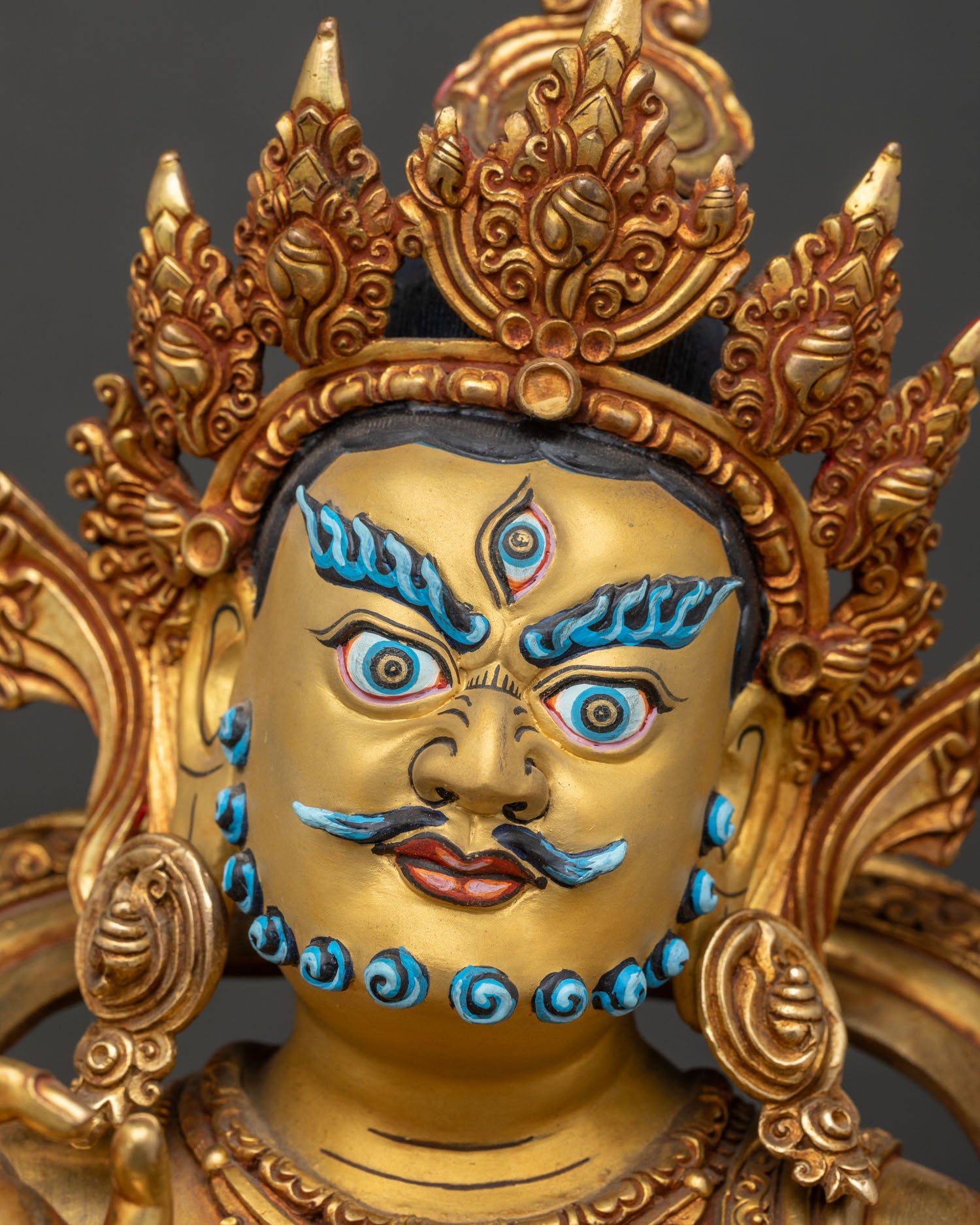Nmotoshe Statue