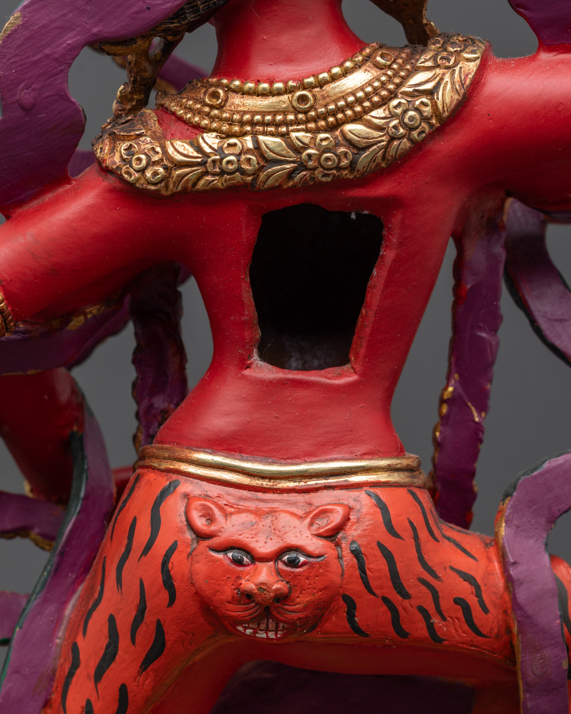 Fierce Dakini Kurukulla Statue | Traditional Himalayan Buddhist Artwork