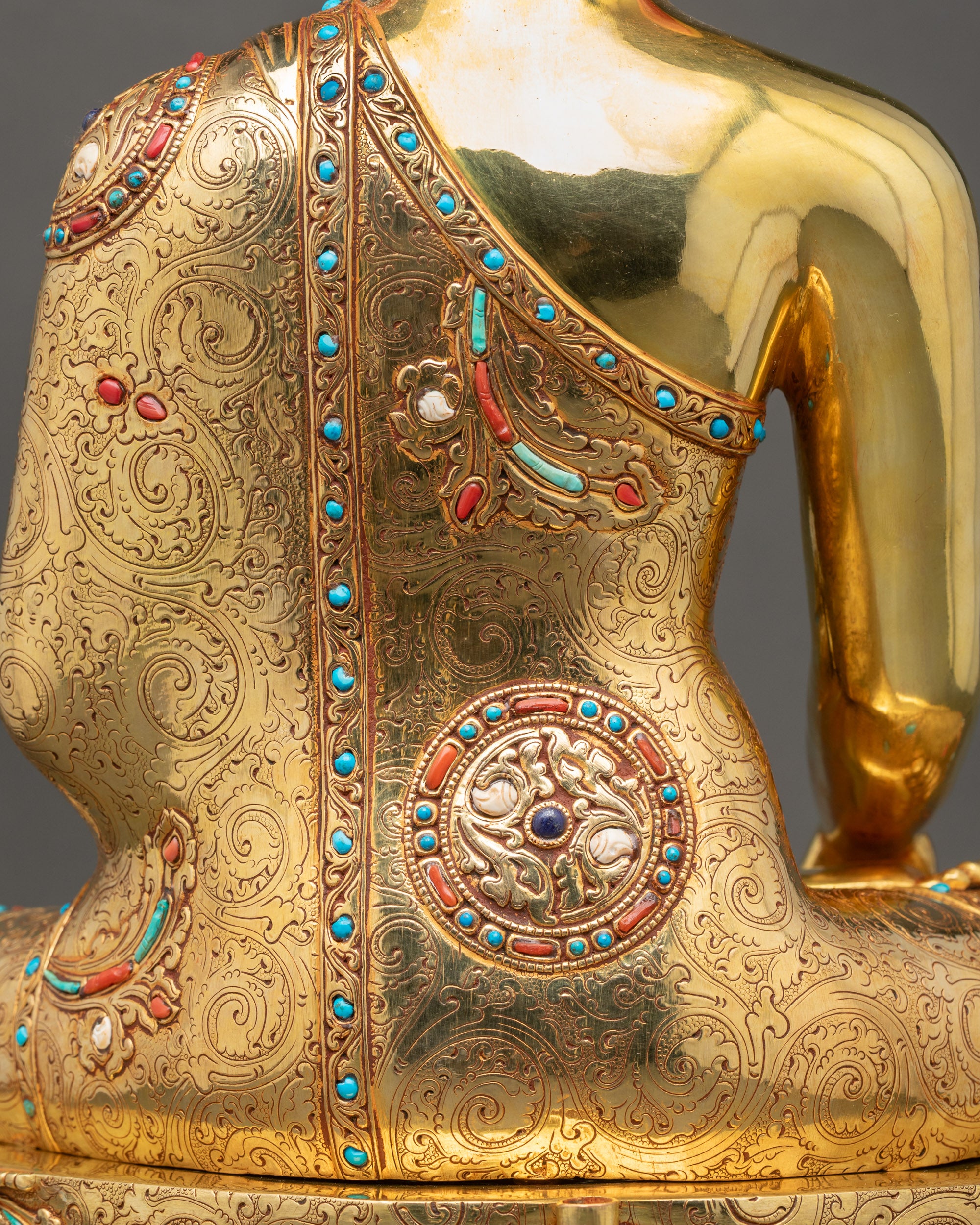 Buddha Shakyamuni Statue