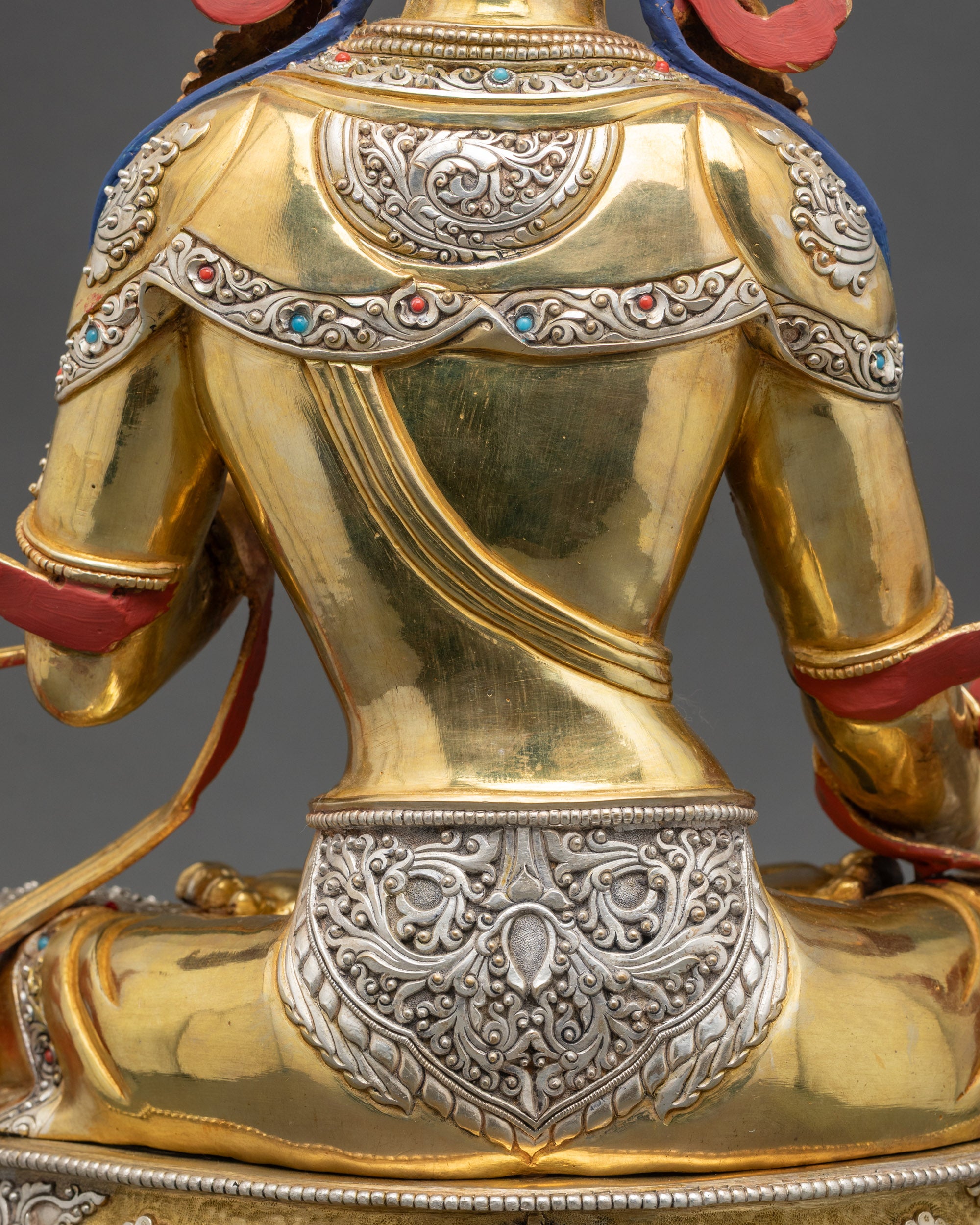 Handcrafted Statue of Ushnisha Sitatapatra Dukkar | Spiritual Artwork