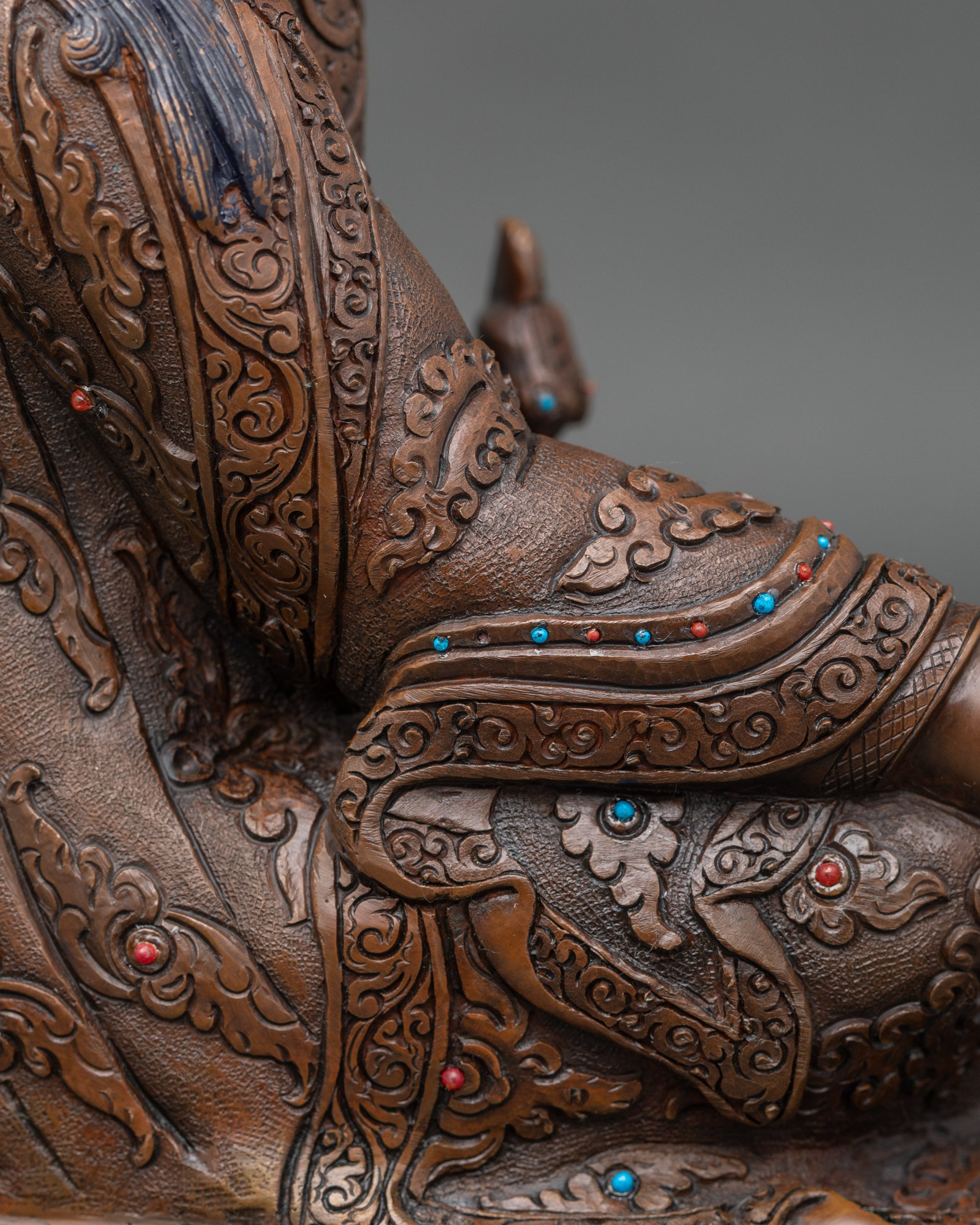 Divine Guru Rinpoche Statue | Traditional Himalayan Buddhist Art