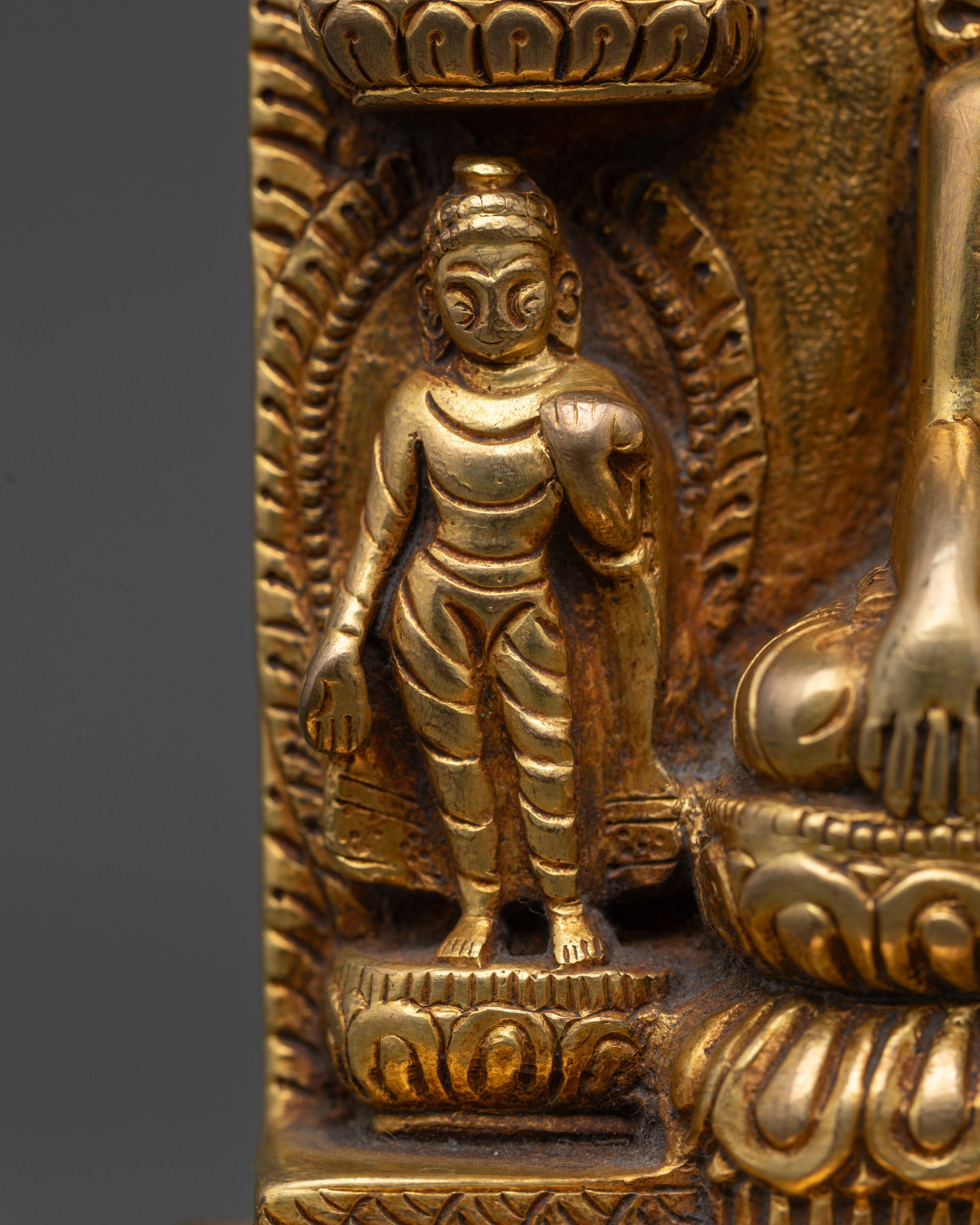 Seated Shakyamuni Buddha – Copper Altar and Meditation Statue