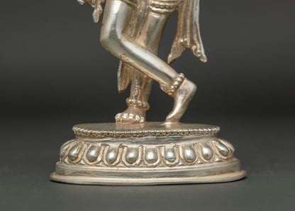 Radha and Krishna Statue