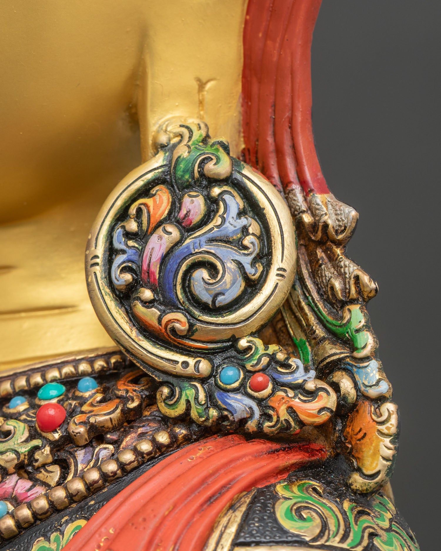 Crown Buddha Shakyamuni Statue – Peaceful Zen Sculpture