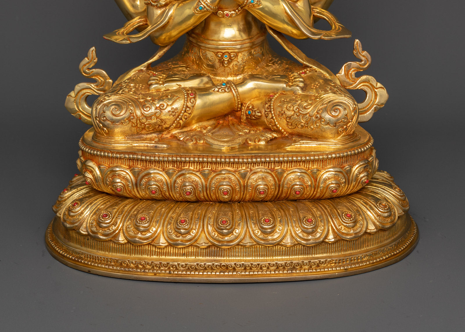 Four-Armed Chenrezig: Radiant Avalokiteshvara Bodhisattva Statue