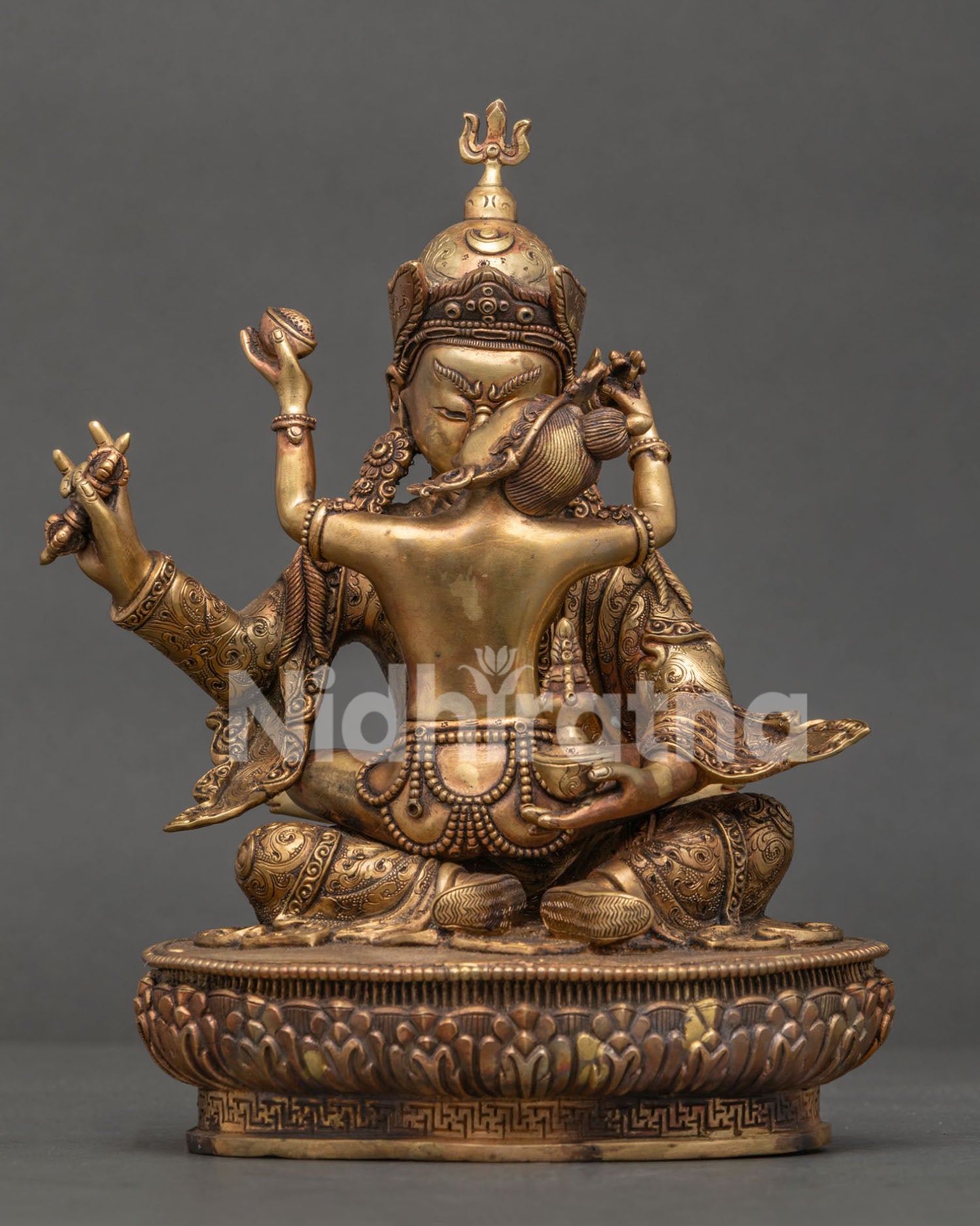 Guru Rinpoche With Consert Statue
