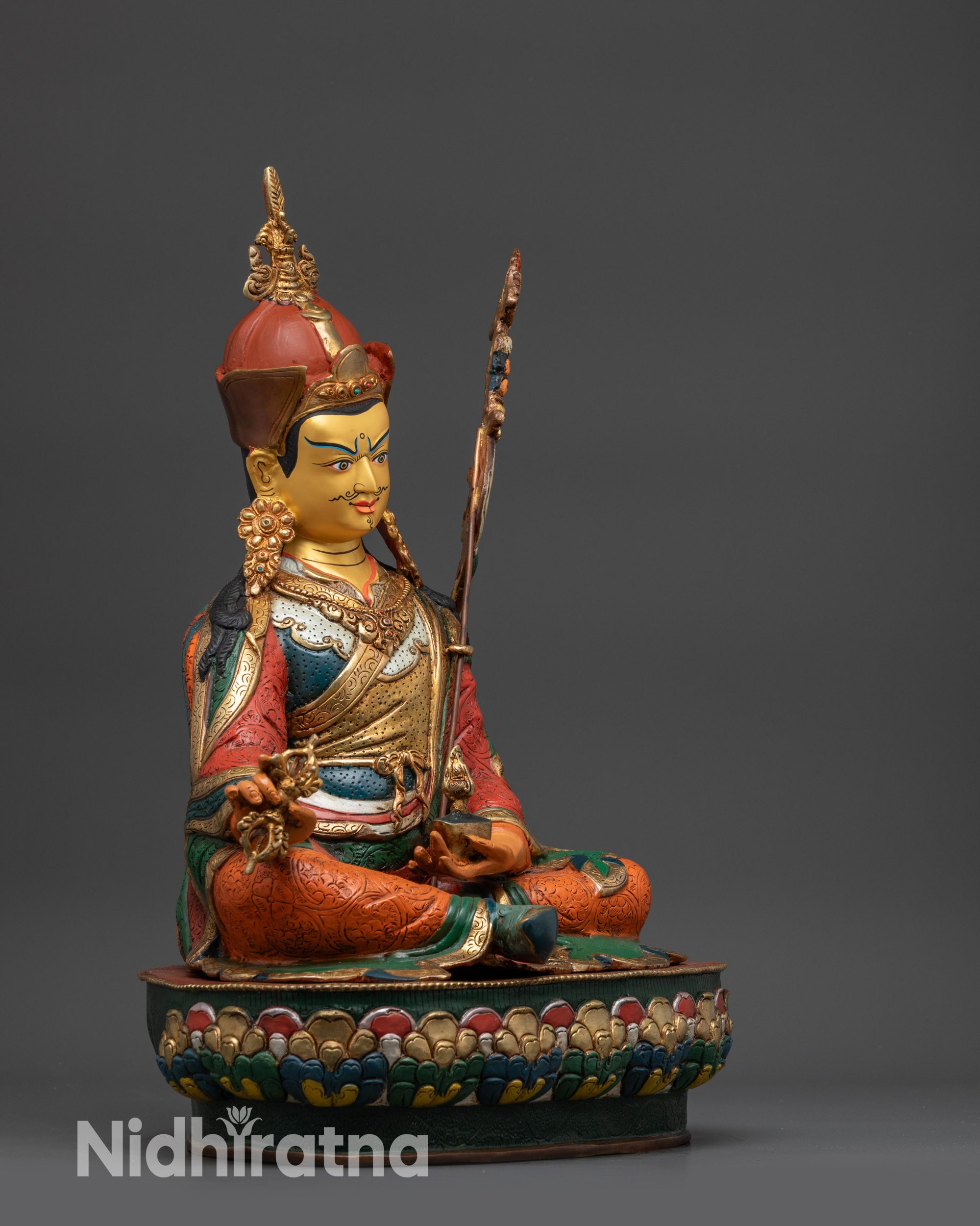 Guru Rinpoche Statue