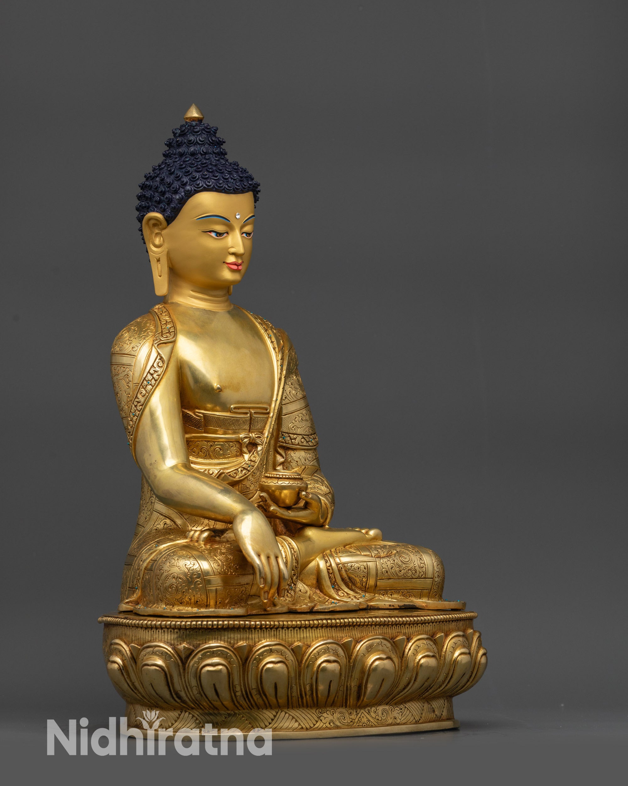 Traditional Buddha Shakyamuni Sculpture | Artisan-Crafted Tibetan Art